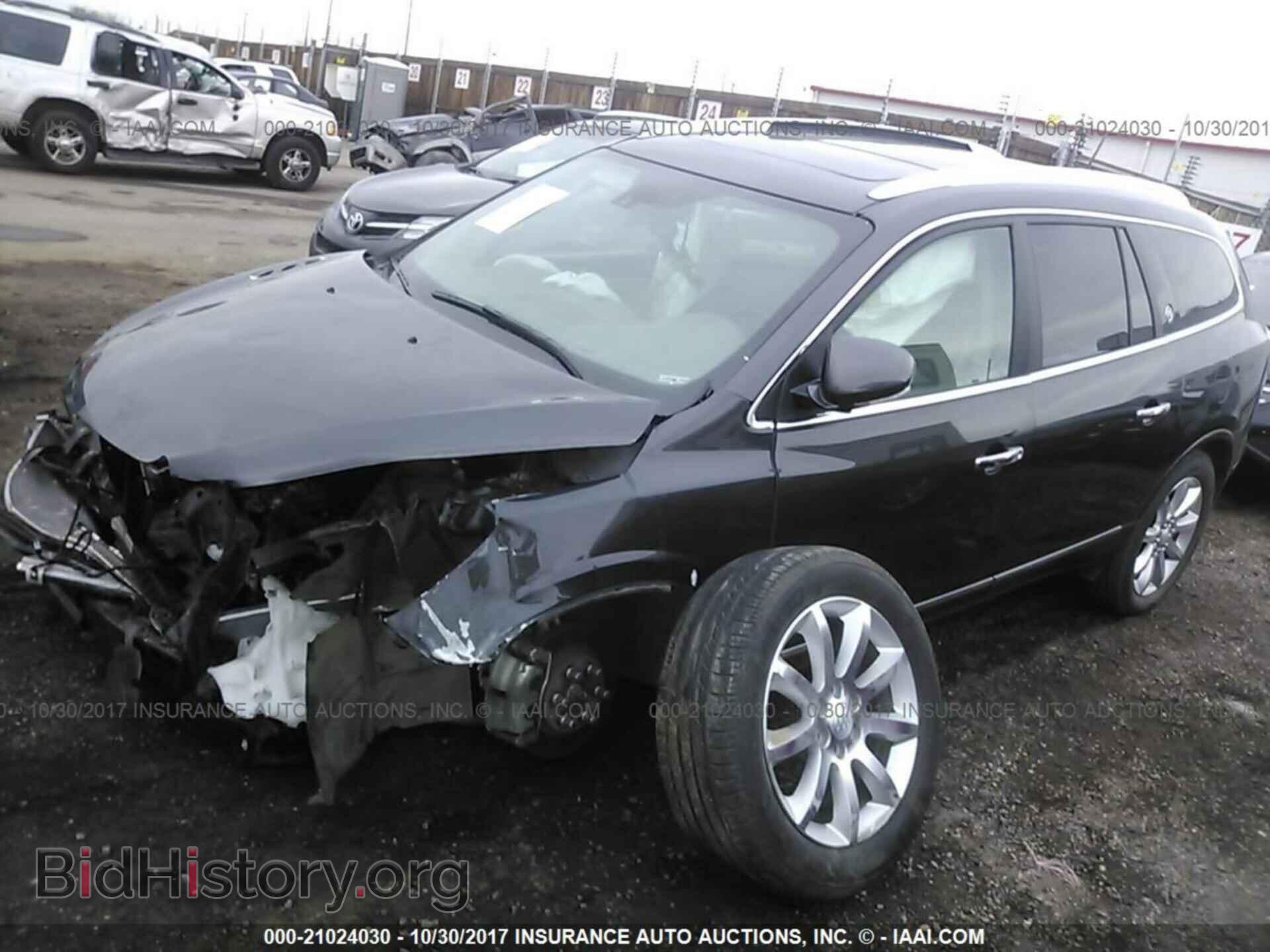 2014 Buick Enclave - VIN: 5GAKVCKD0EJ143397 - Фото 2