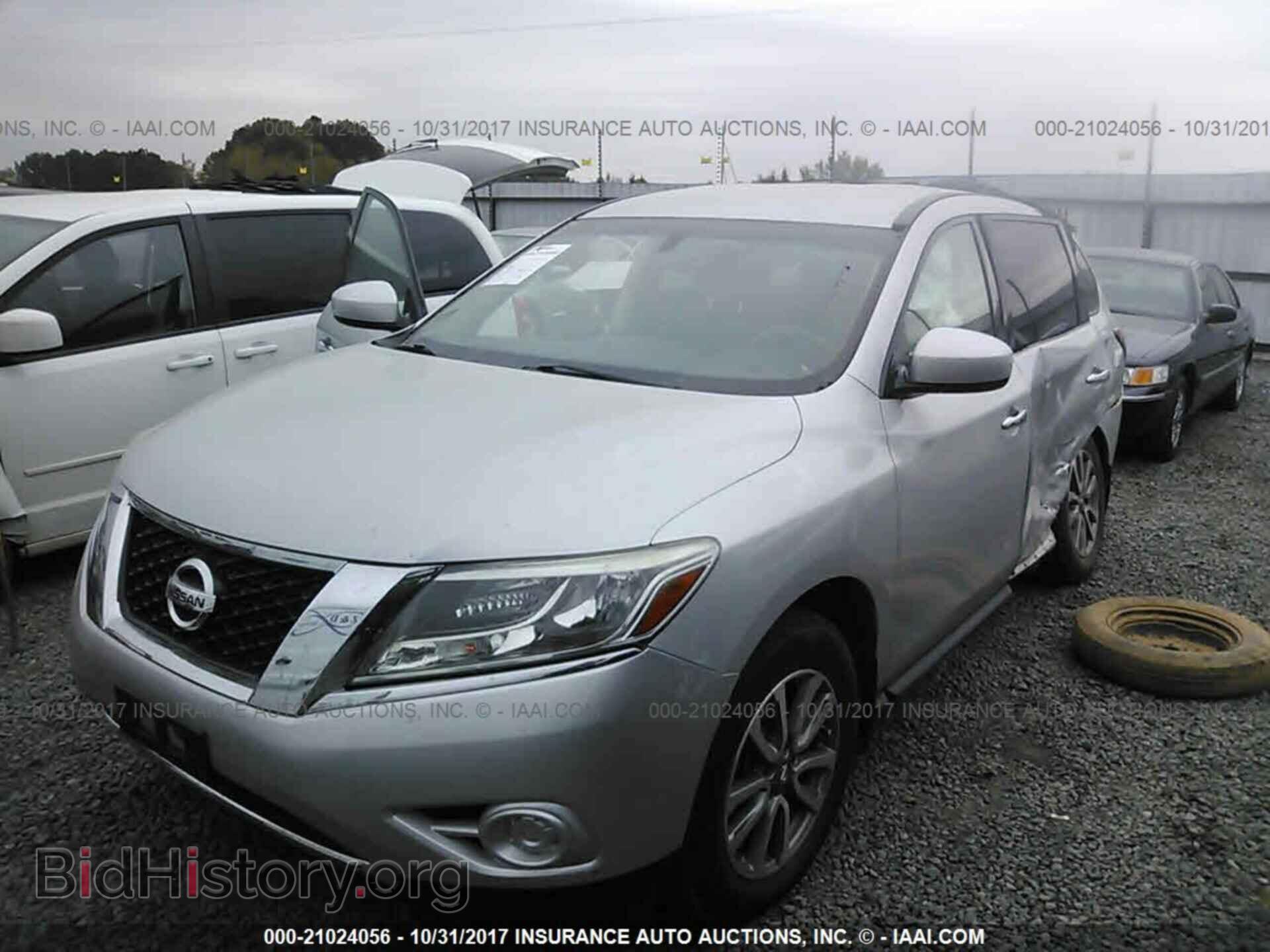 2013 Nissan Pathfinder - VIN: 5N1AR2MM5DC615484 - Photo 2