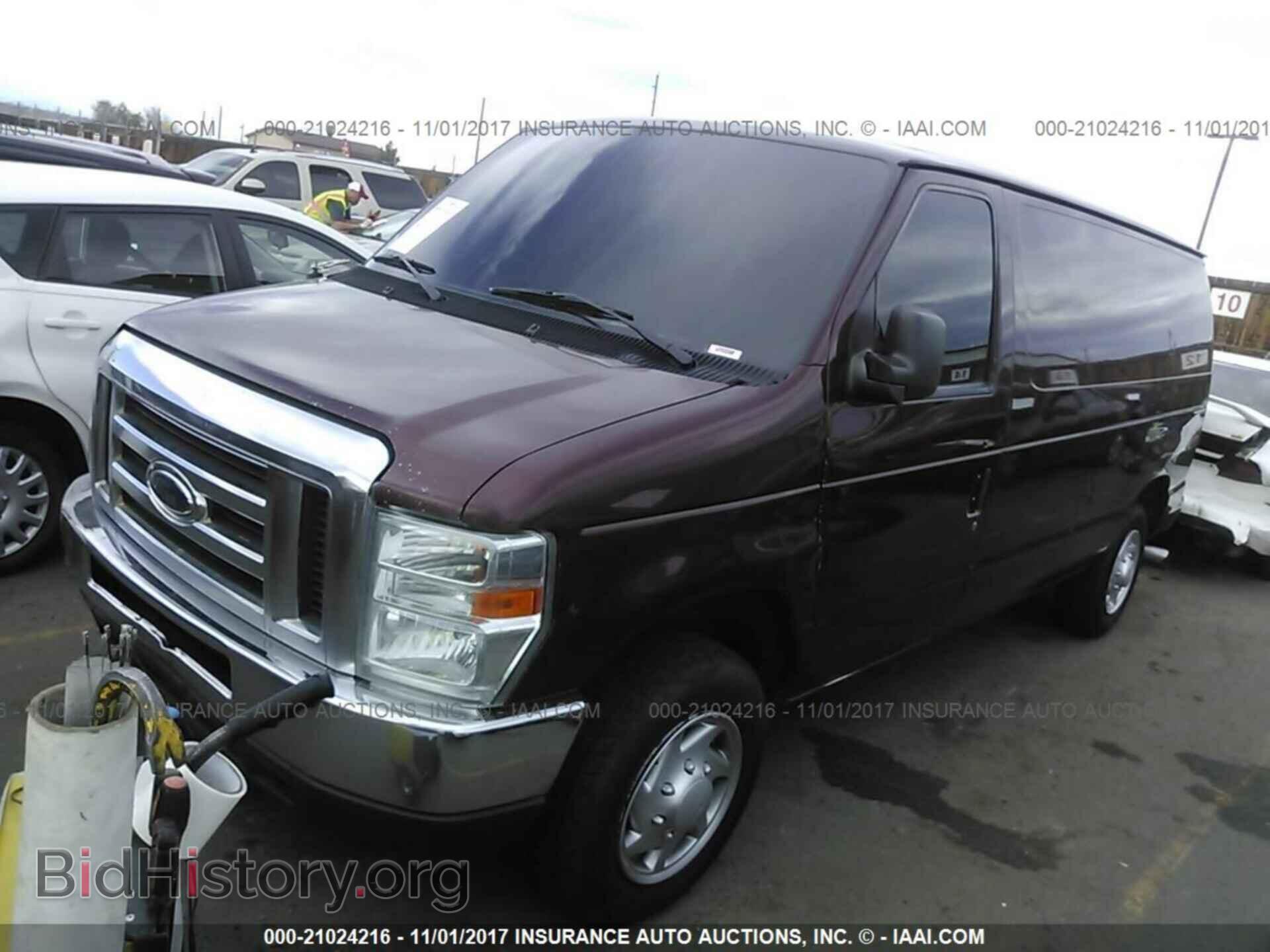 2011 Ford Econoline - VIN: 1FTNE1ELXBDA37889 - Фото 2