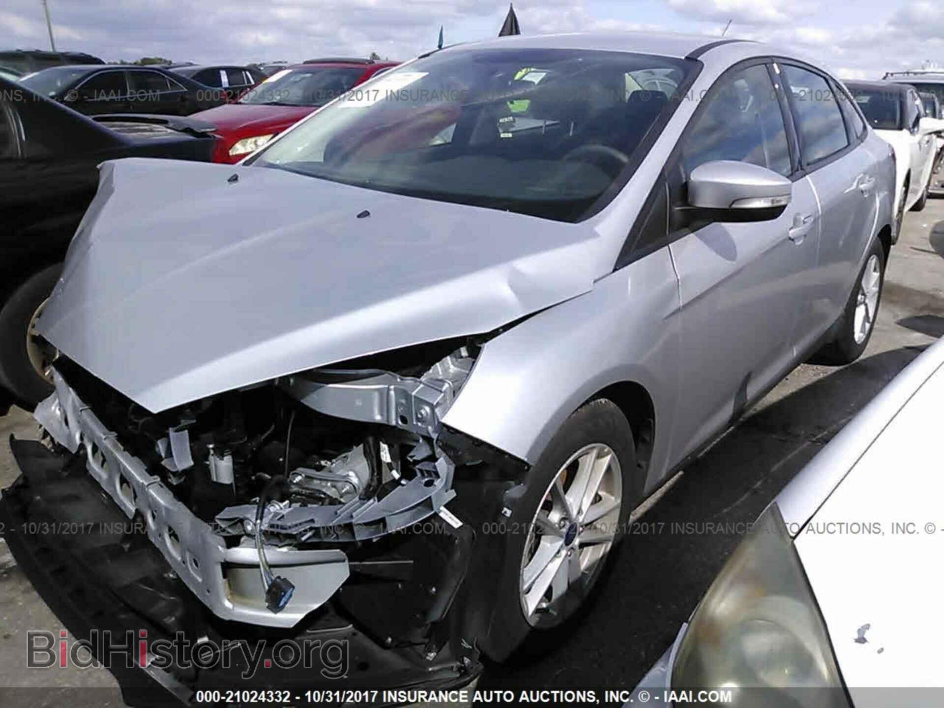 2017 Ford Focus - VIN: 1FADP3F23HL227996 - Фото 2