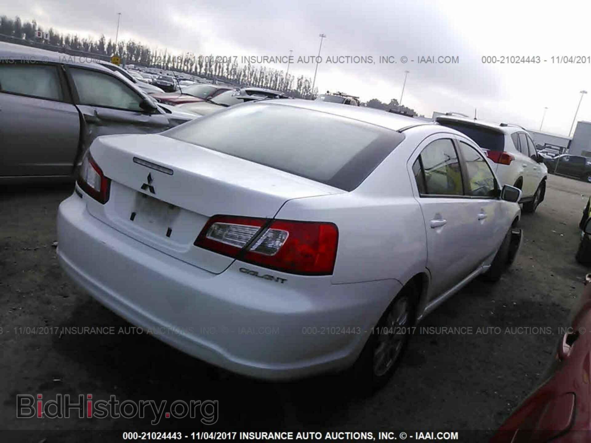 2011 Mitsubishi Galant - VIN: 4A32B2FF8BE007064 - Фото 4