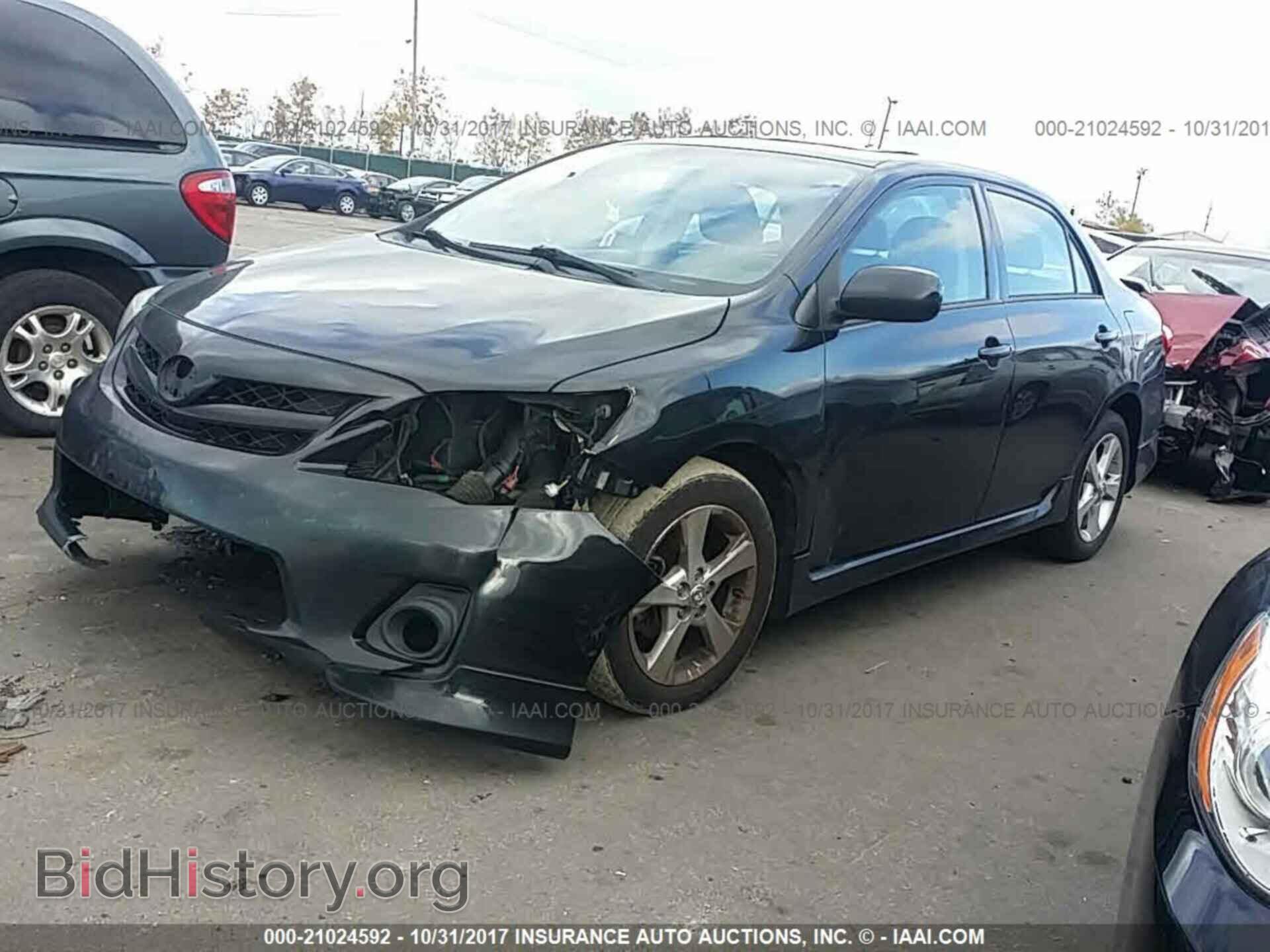 2011 Toyota Corolla - VIN: 2T1BU4EEXBC637978 - Фото 2