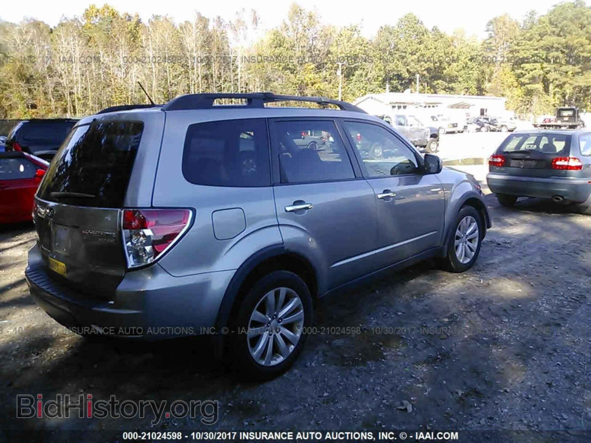 2011 Subaru Forester - VIN: JF2SHADC4BH752639 - Фото 4