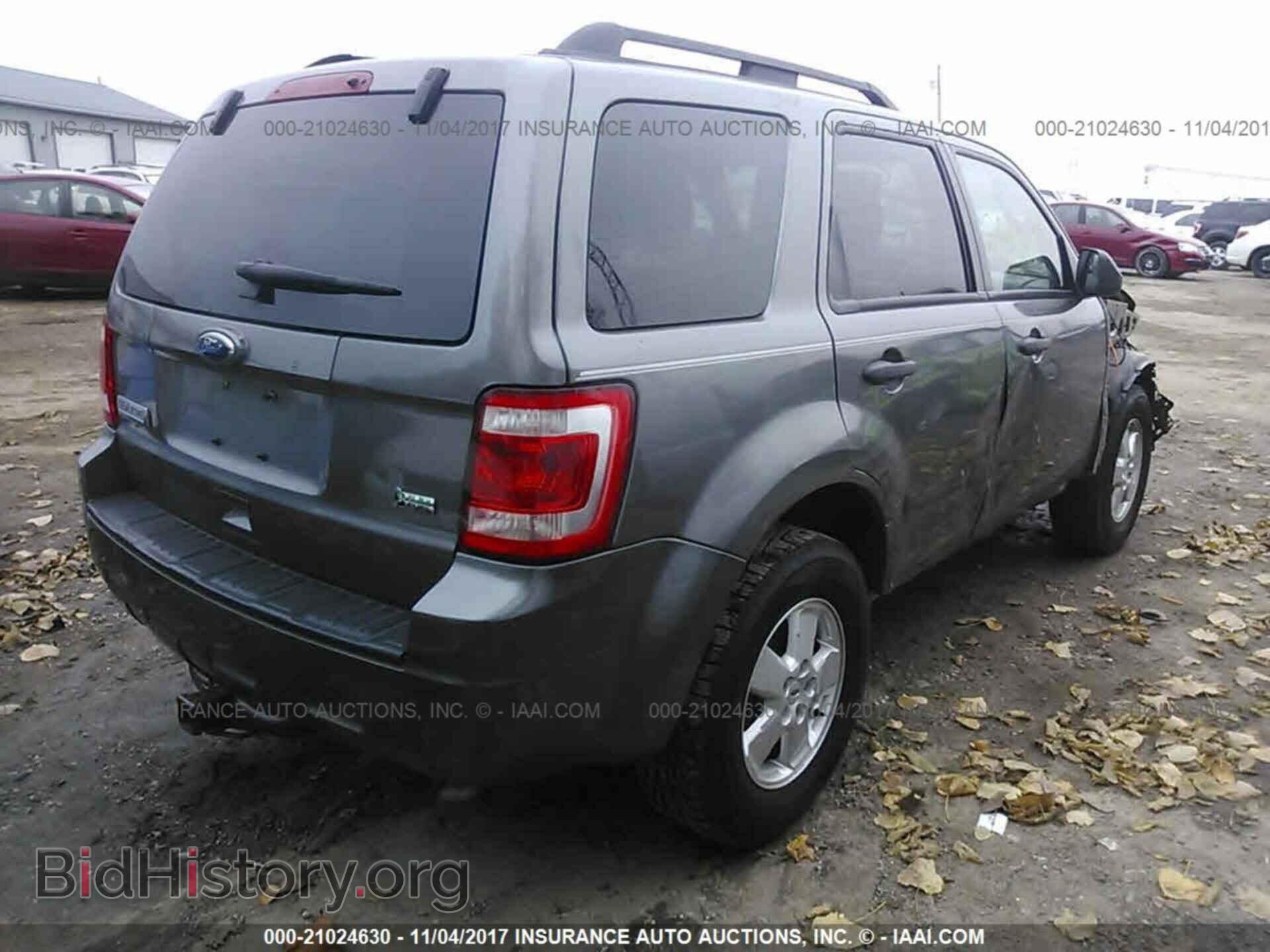2011 Ford Escape - VIN: 1FMCU9DG2BKA09007 - Photo 4
