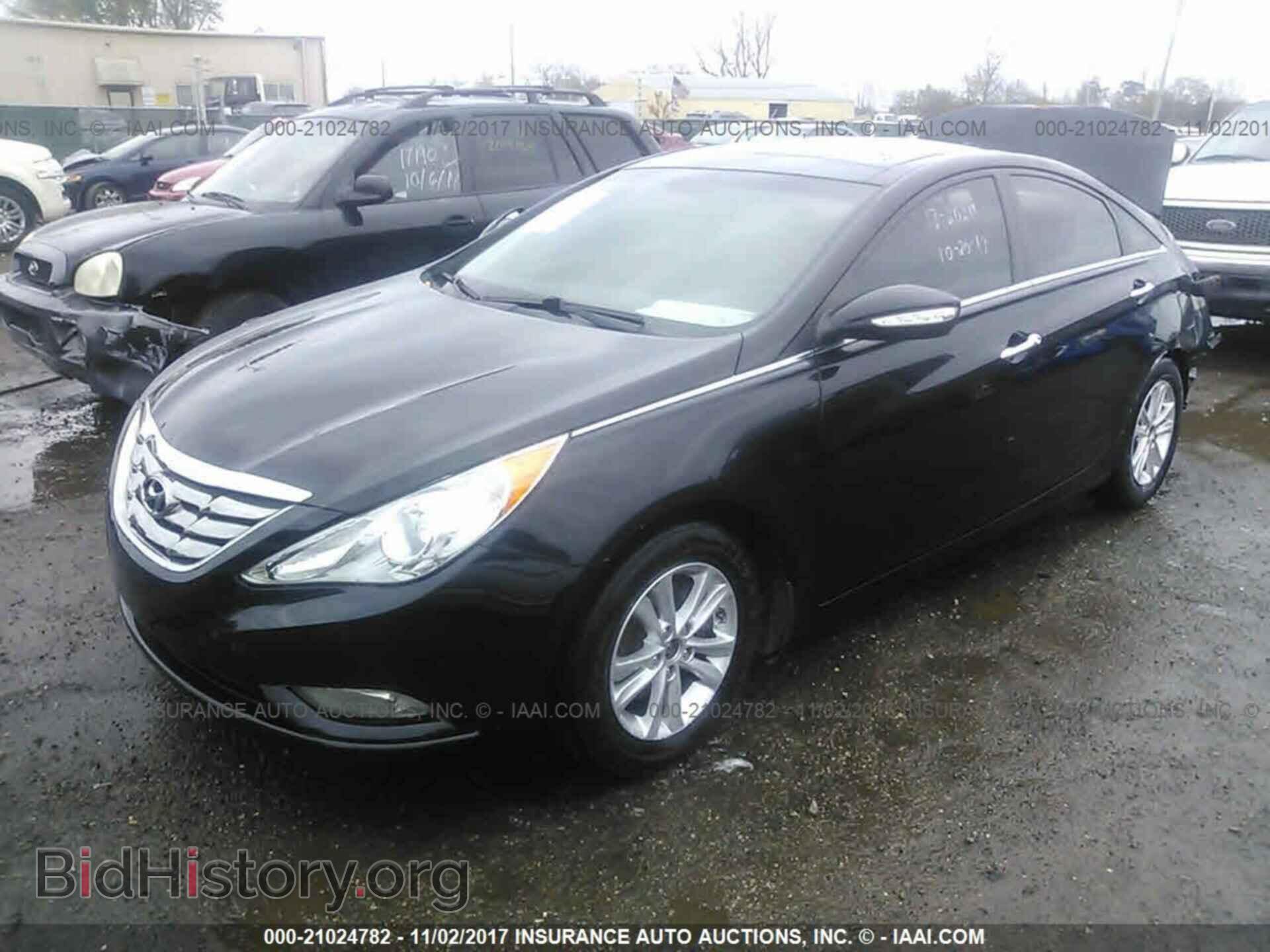 2012 Hyundai Sonata - VIN: 5NPEC4AC4CH342426 - Photo 2