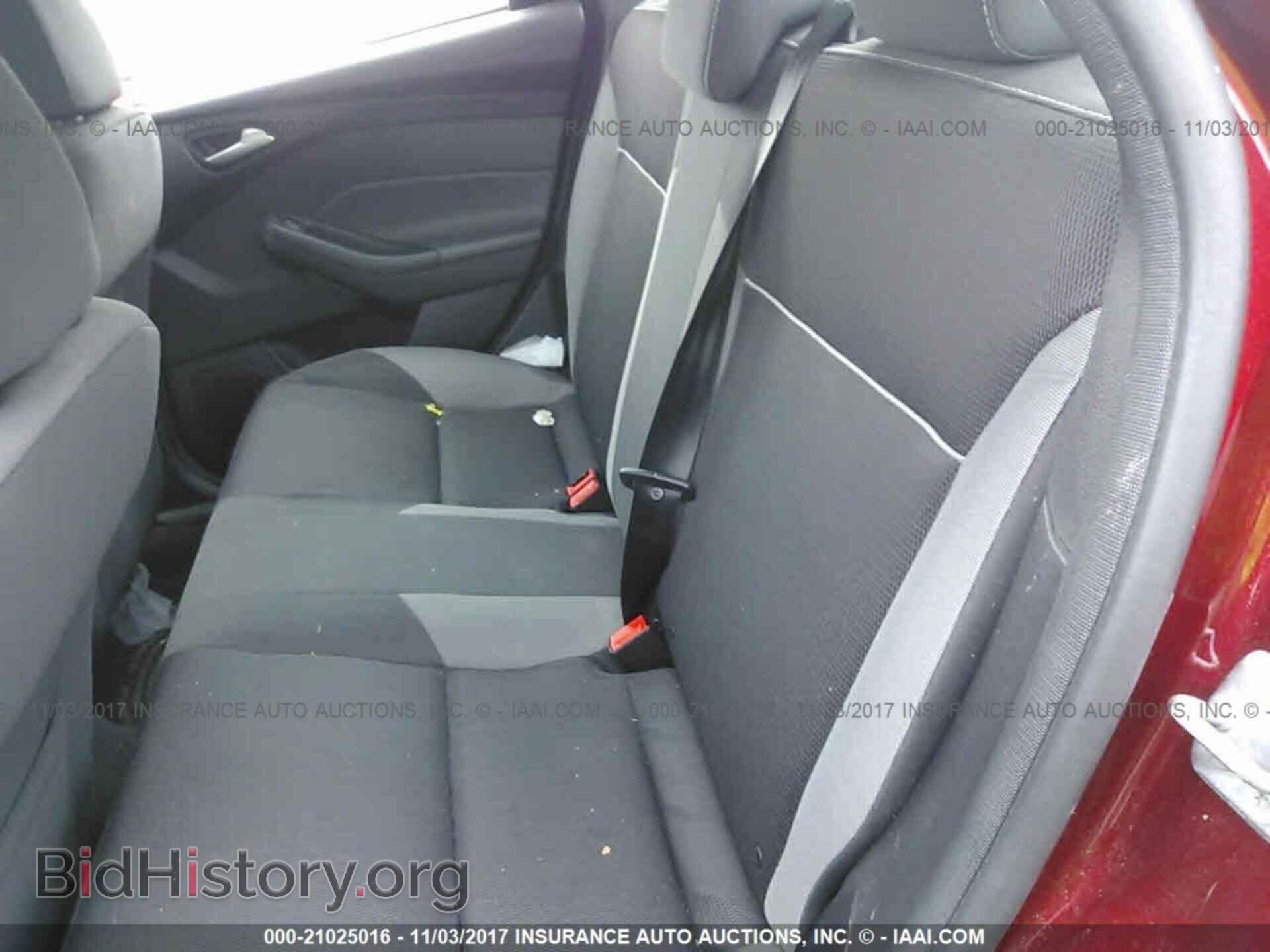2014 Ford Focus - VIN: 1FADP3F22EL118232 - Photo 8