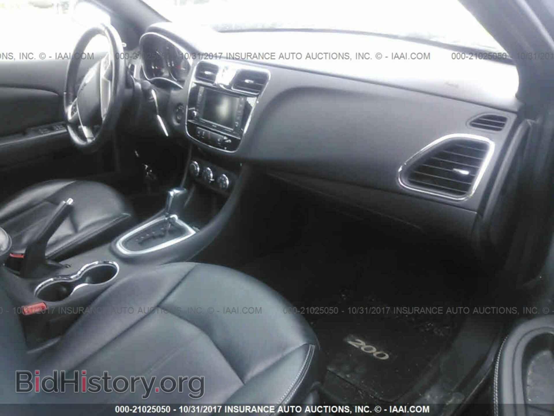 2011 Chrysler 200 - VIN: 1C3BC2FG4BN518039 - Фото 5