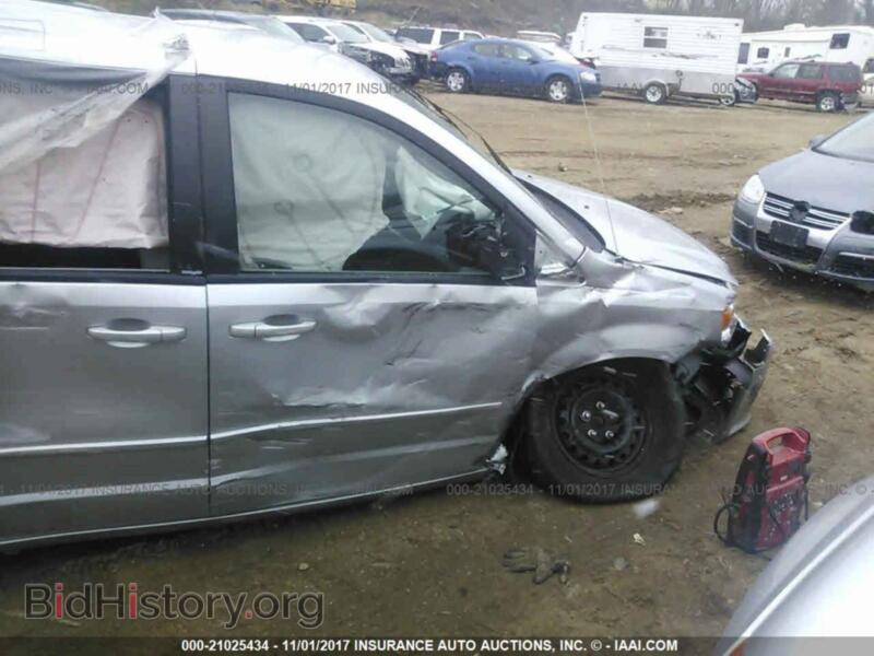 2011 Dodge GRAND CARAVAN (VIN 2D4RN4DG2BR740586) — photo 6 of 10