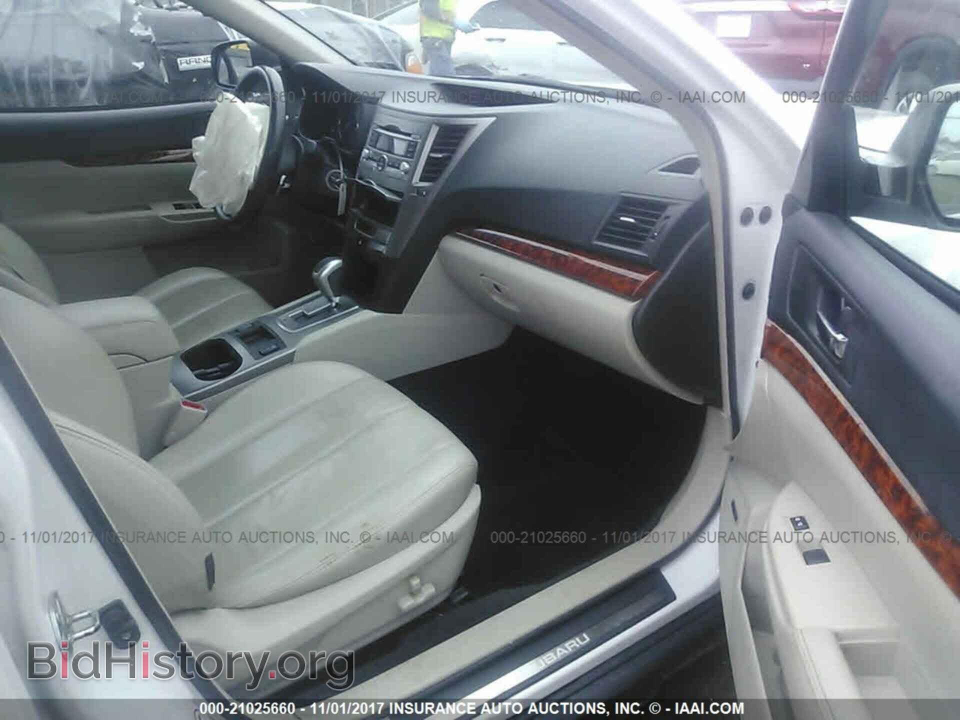 2011 Subaru Outback - VIN: 4S4BRBKC3B3388050 - Фото 5