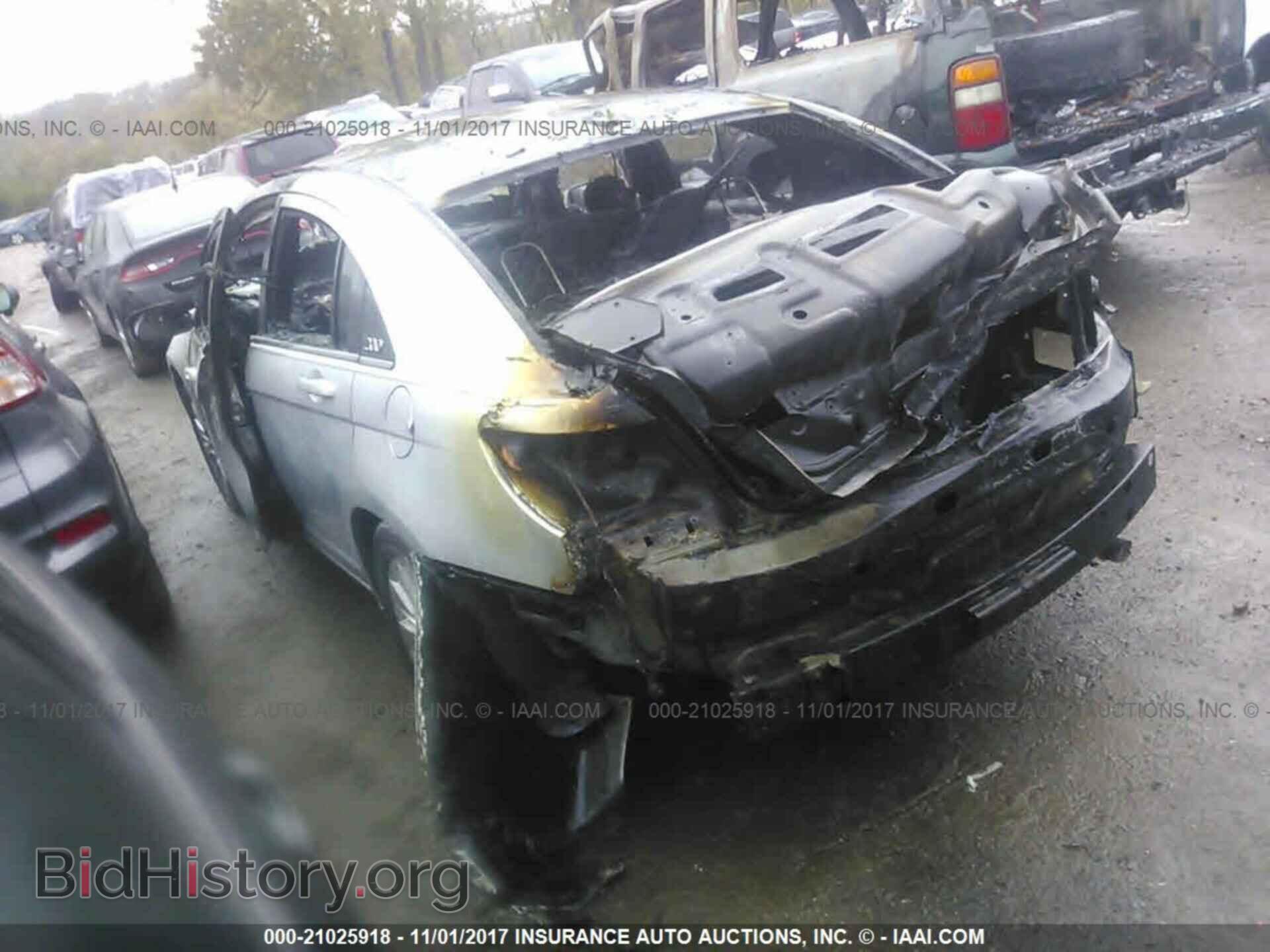2012 Chrysler 200 - VIN: 1C3CCBAB7CN241016 - Фото 3