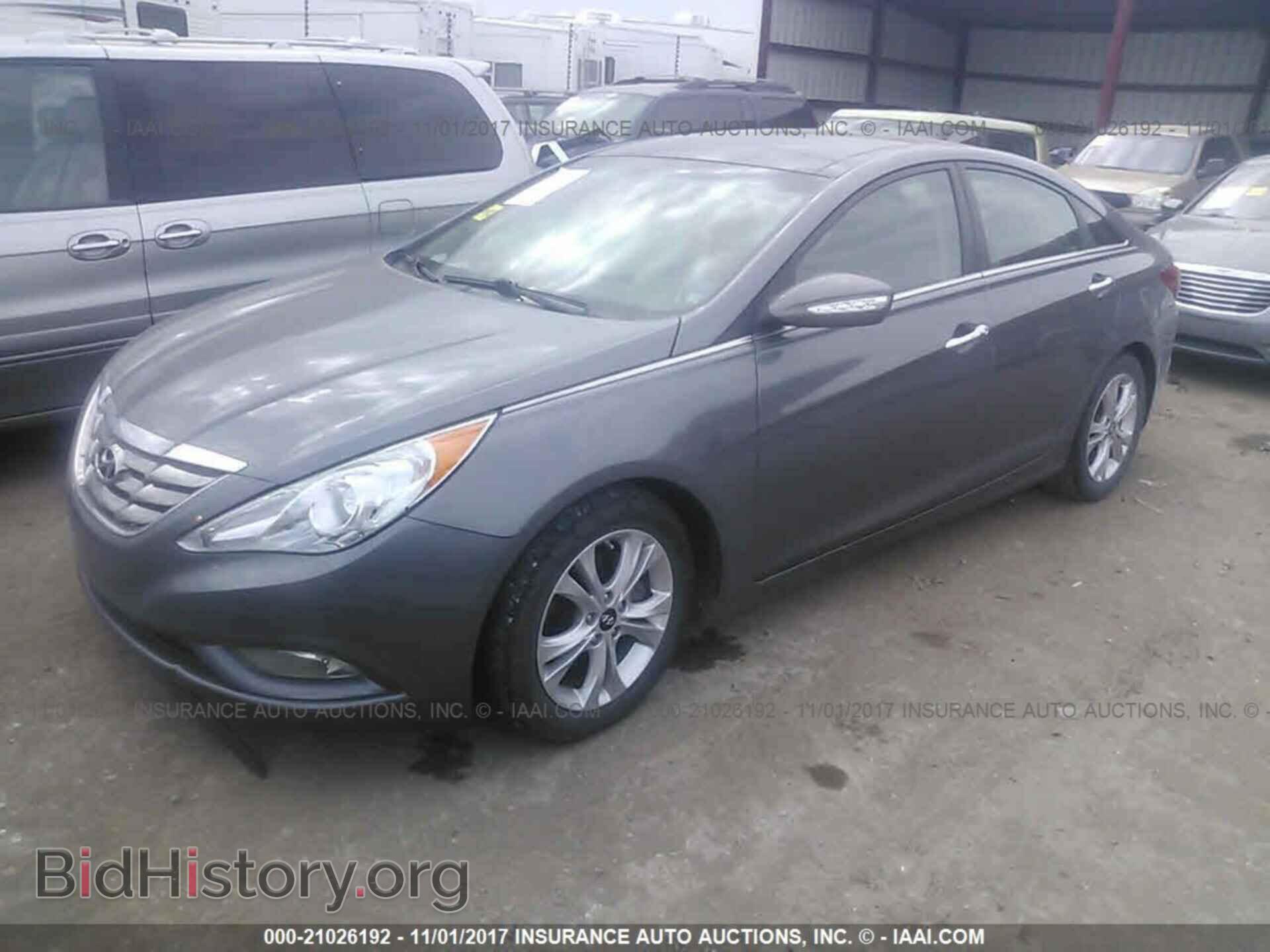 2012 Hyundai Sonata - VIN: 5NPEC4AC0CH389193 - Фото 2