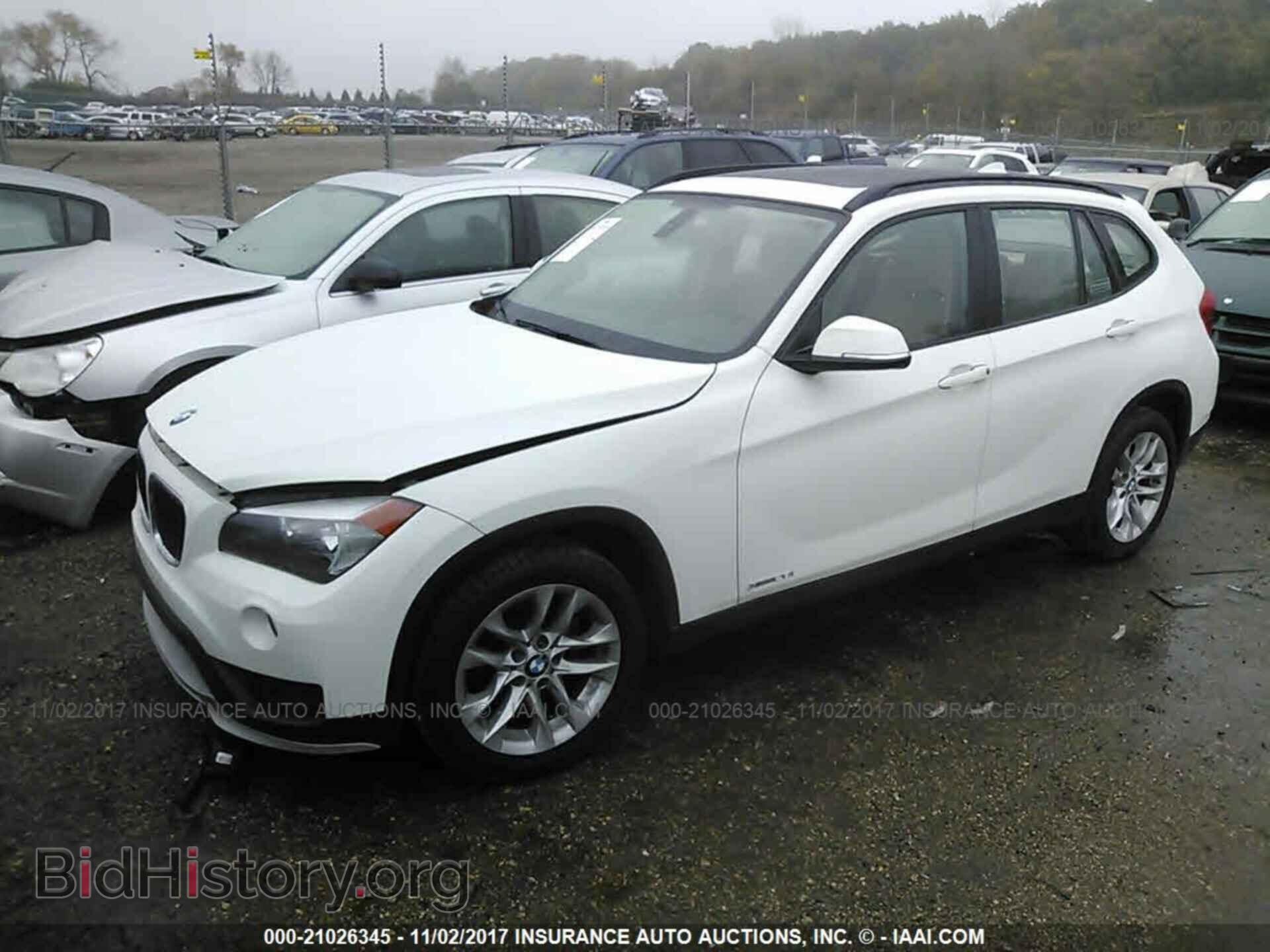 2015 Bmw X1 - VIN: WBAVL1C56FVY26824 - Фото 2