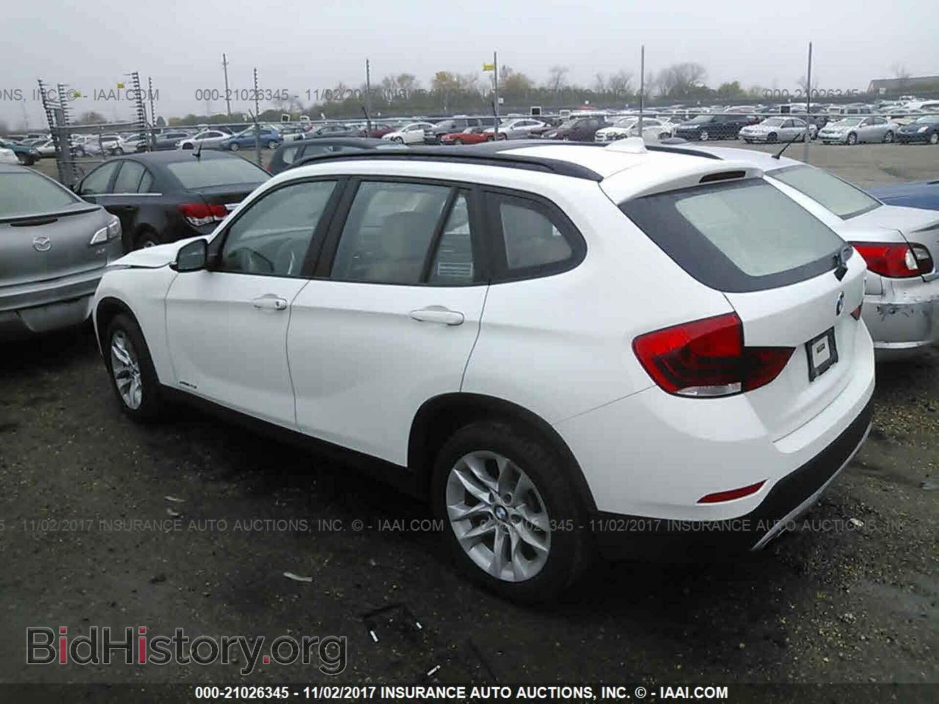 2015 Bmw X1 - VIN: WBAVL1C56FVY26824 - Фото 3
