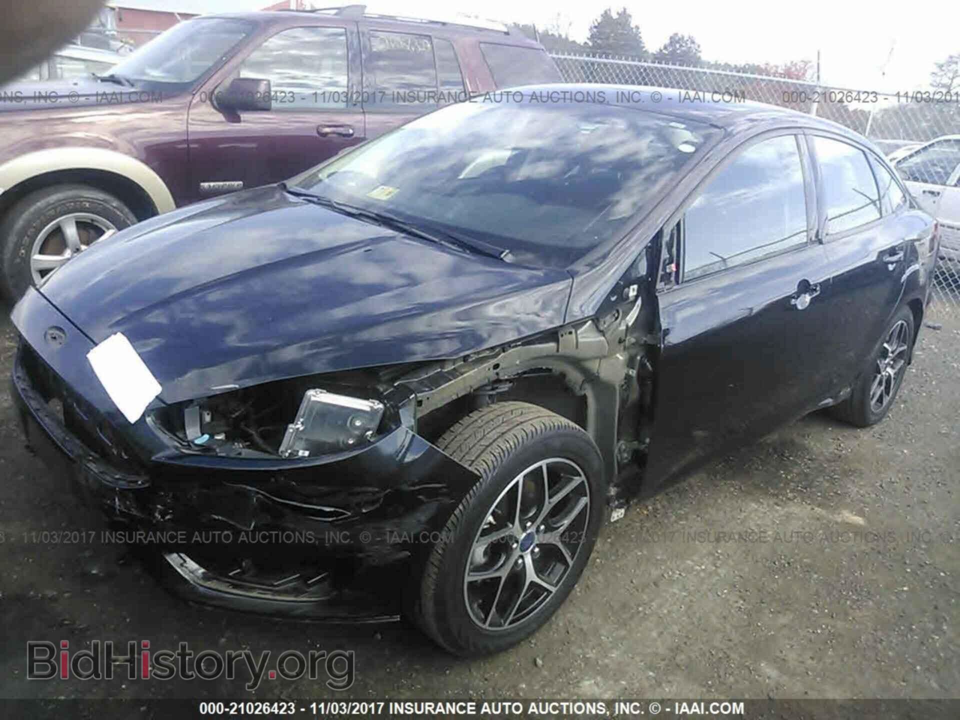 2015 Ford Focus - VIN: 1FADP3FE7FL345993 - Photo 2