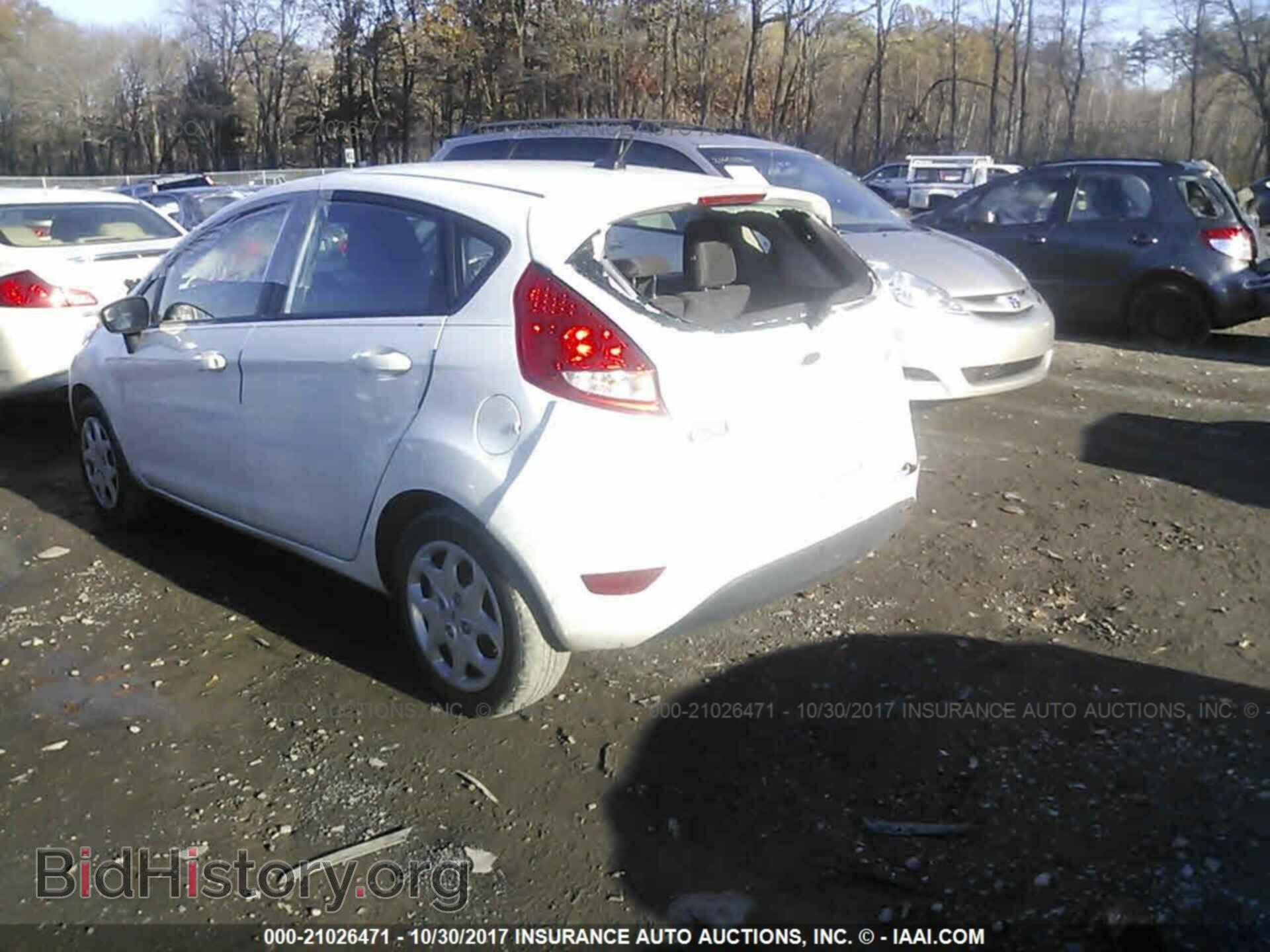 2013 Ford Fiesta - VIN: 3FADP4EJ9DM110009 - Фото 3