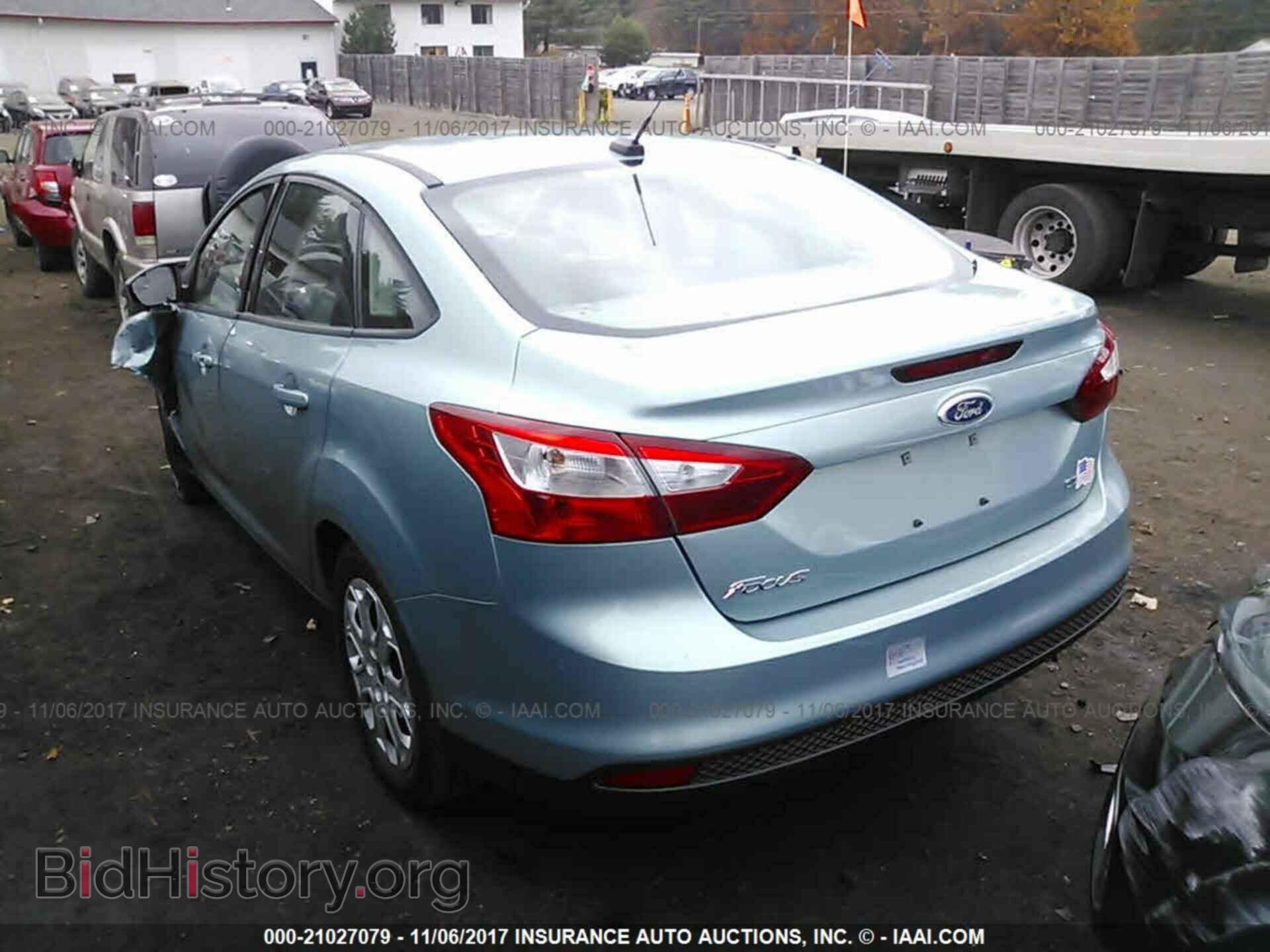 2012 Ford Focus - VIN: 1FAHP3F25CL335238 - Photo 3