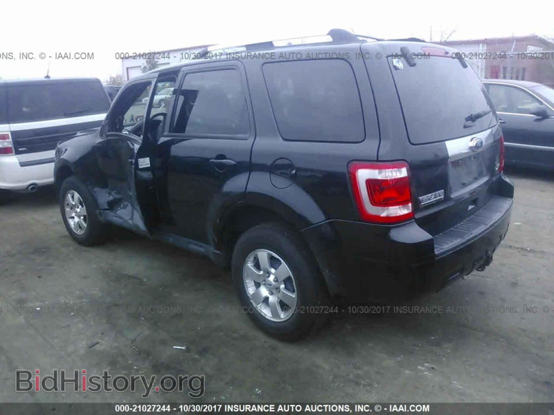 2011 Ford Escape - VIN: 1FMCU0EG1BKC03554 - Фото 3