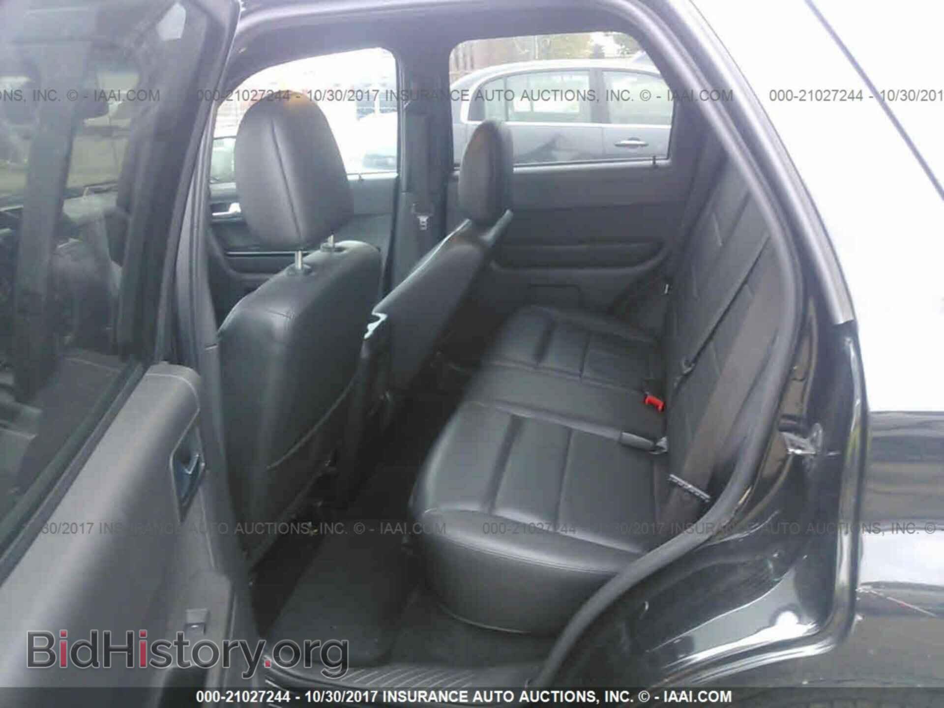 2011 Ford Escape - VIN: 1FMCU0EG1BKC03554 - Фото 8