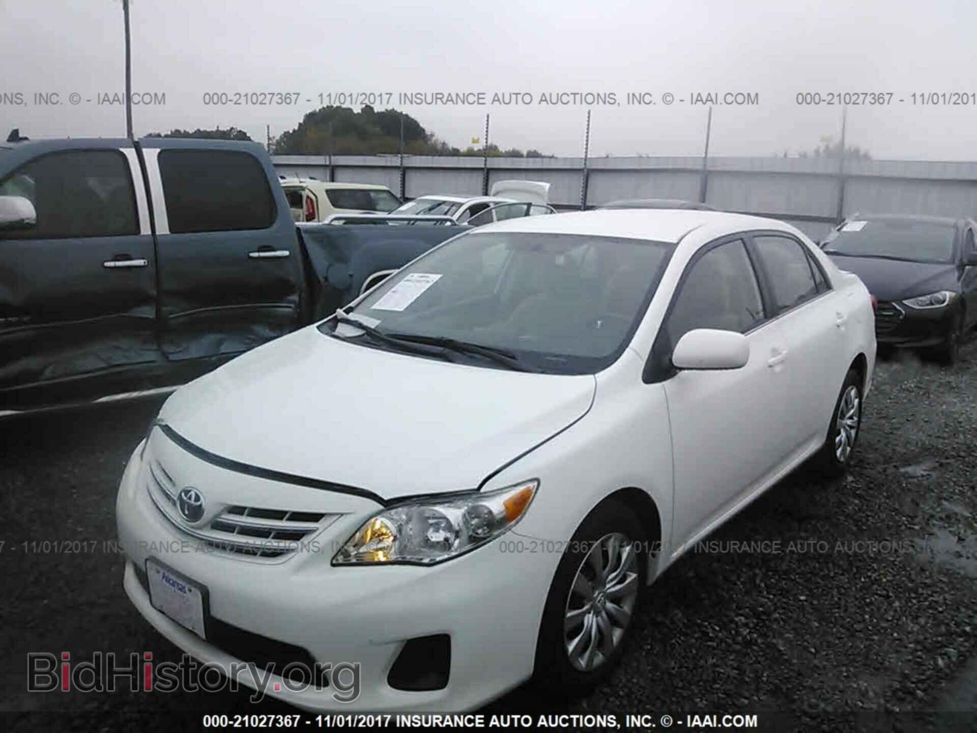 2013 Toyota Corolla - VIN: 5YFBU4EE3DP099918 - Фото 2