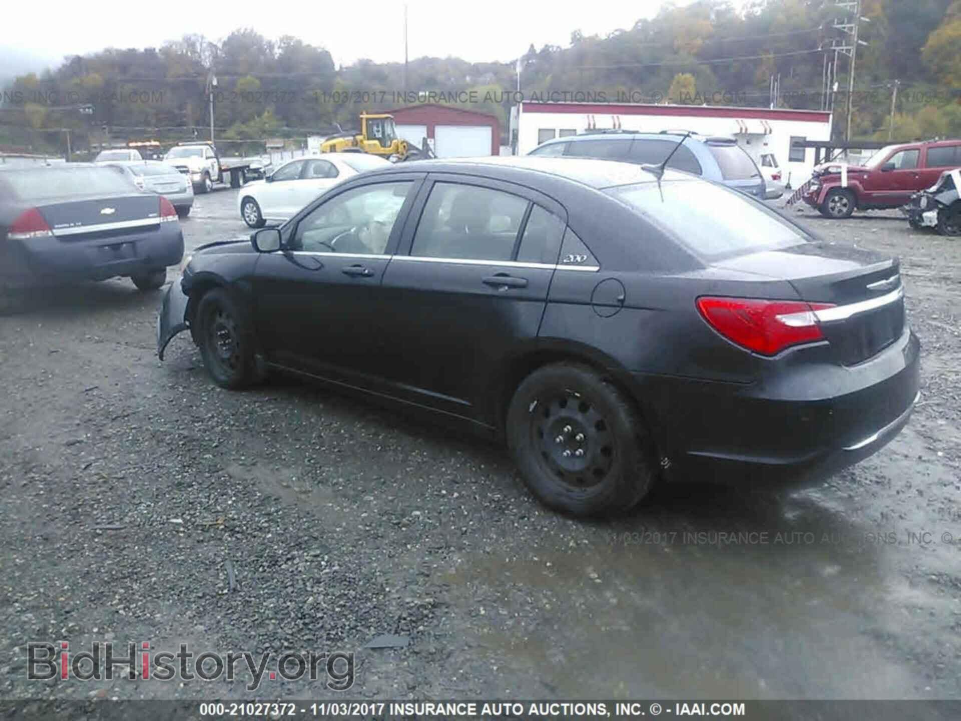 2013 Chrysler 200 - VIN: 1C3CCBAB1DN734224 - Фото 3