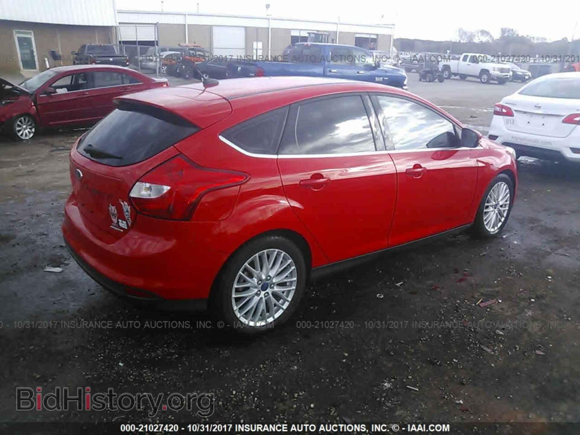 2012 Ford Focus - VIN: 1FAHP3M28CL462231 - Photo 4