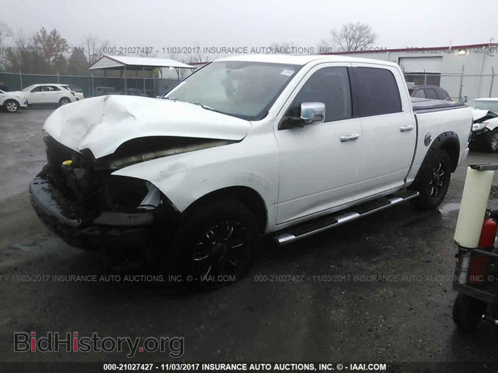 2012 Dodge Ram 1500 - VIN: 1C6RD7PT5CS294404 - Photo 2