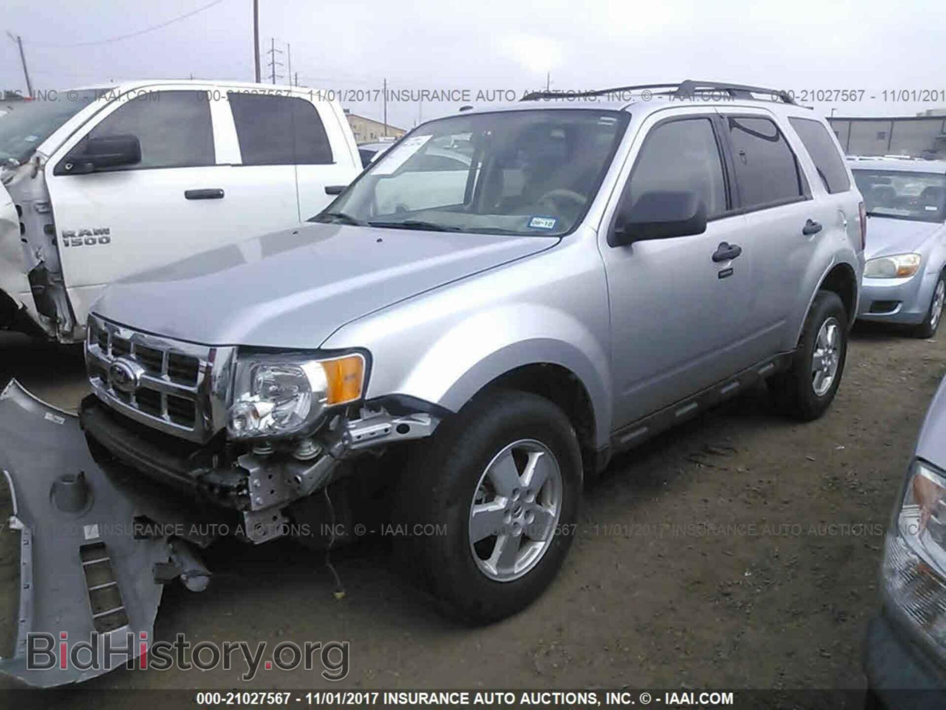 2012 Ford Escape - VIN: 1FMCU0DG2CKC06501 - Фото 2