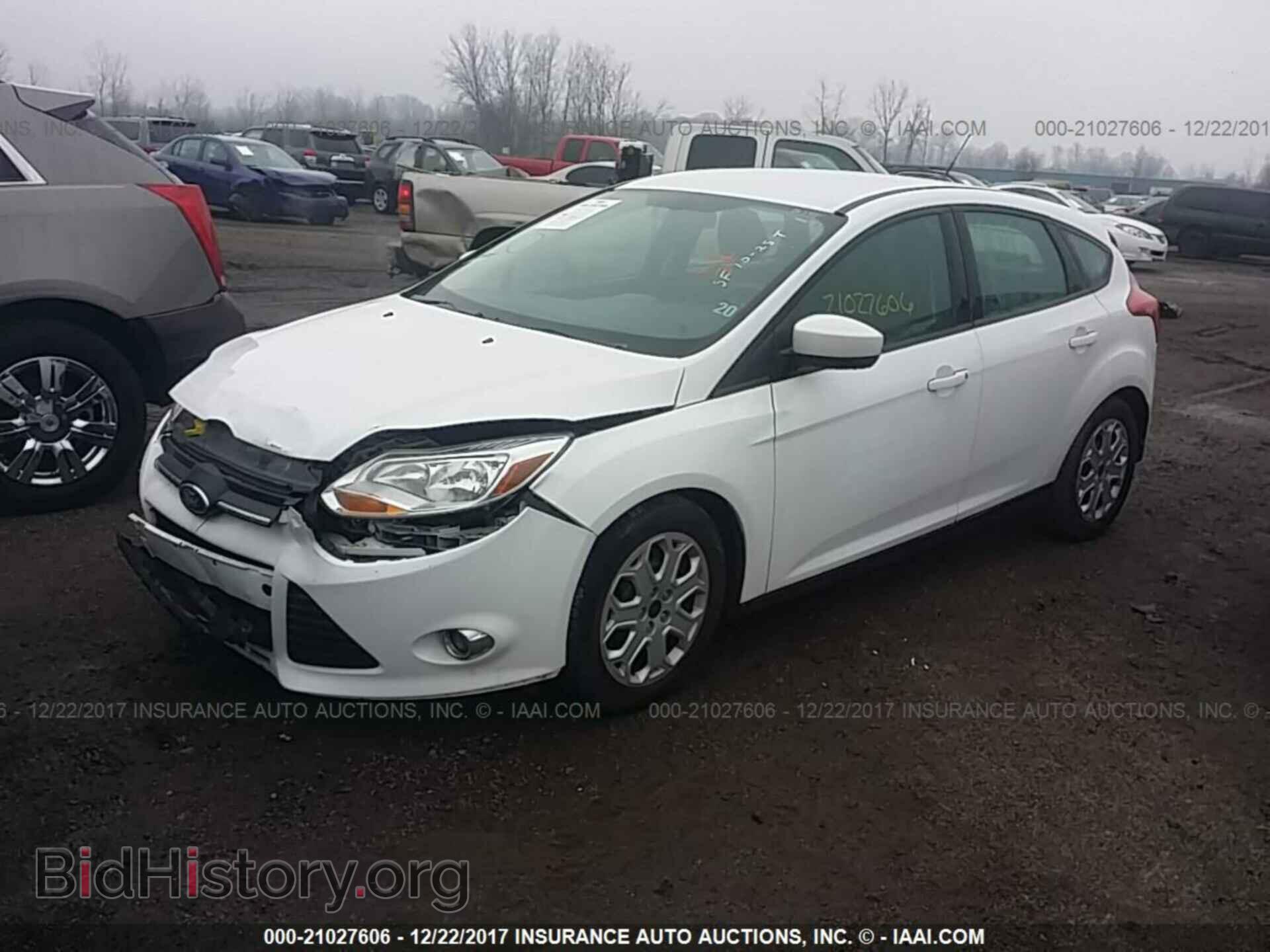 2012 Ford Focus - VIN: 1FAHP3K27CL457945 - Фото 2