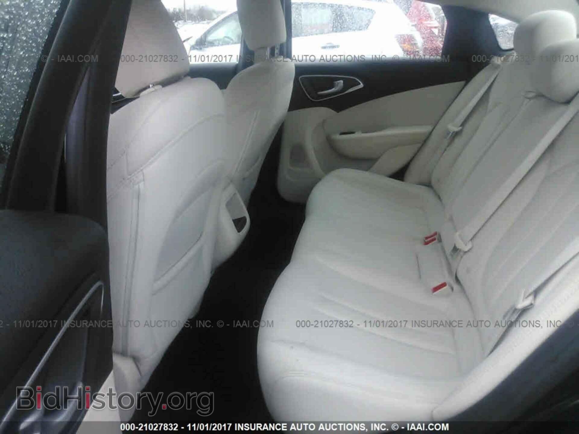 2015 Chrysler 200 - VIN: 1C3CCCAB0FN734255 - Photo 8