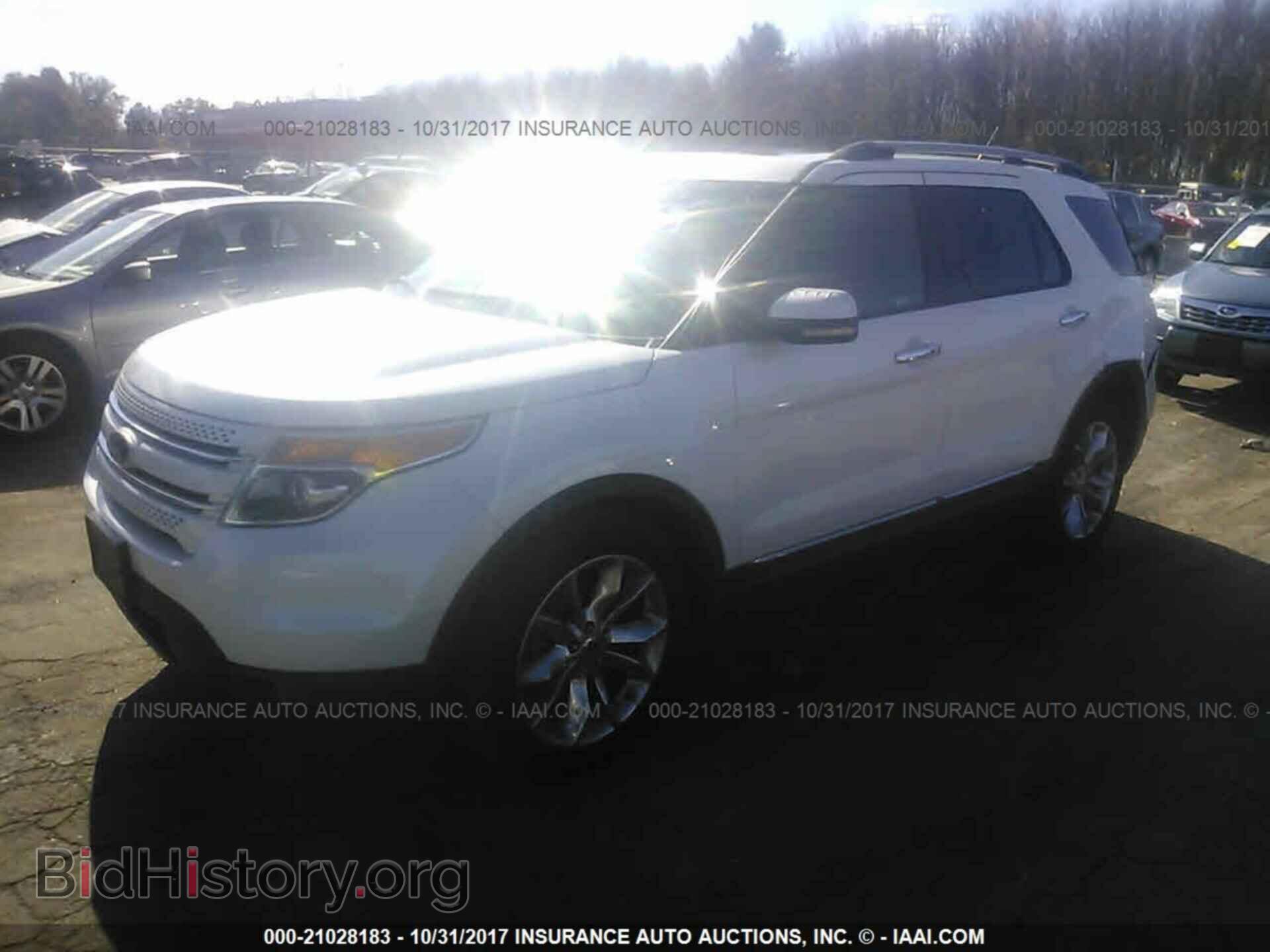 2011 Ford Explorer - VIN: 1FMHK8F86BGA94609 - Фото 2