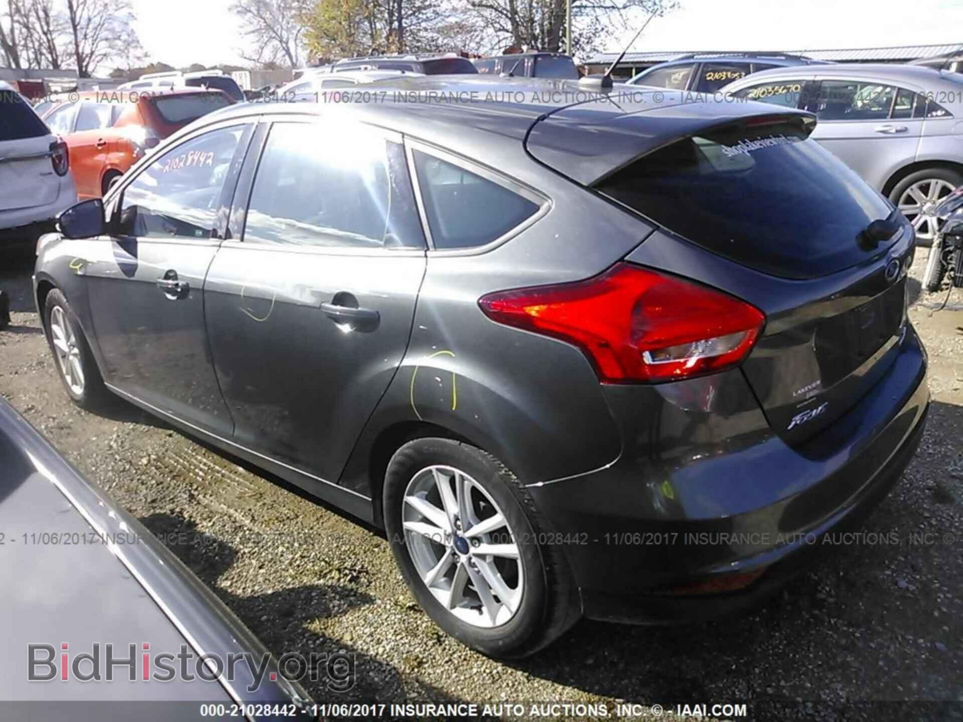 2016 Ford Focus - VIN: 1FADP3K2XGL404337 - Фото 3