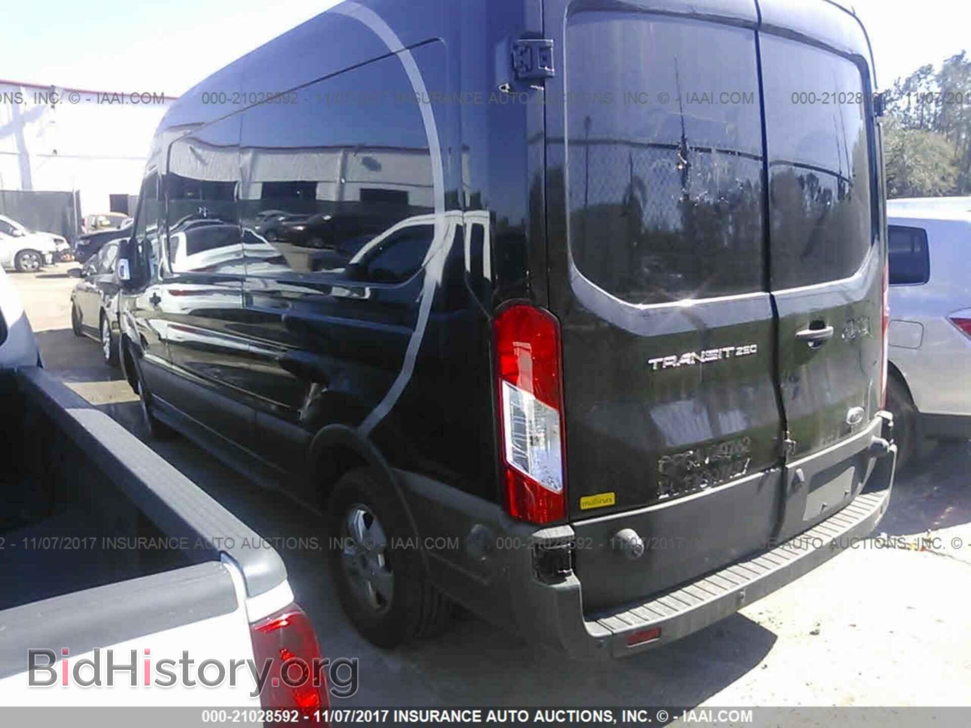 2017 Ford Transit - VIN: 1FTYR2CM3HKB04792 - Фото 3