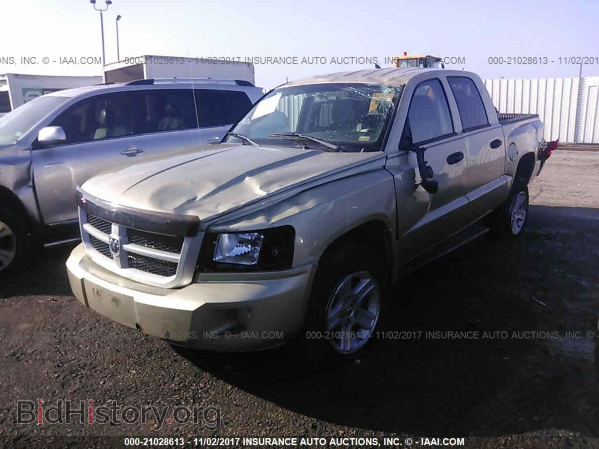 2011 Dodge Dakota - VIN: 1D7RW3GK6BS512079 - Фото 2