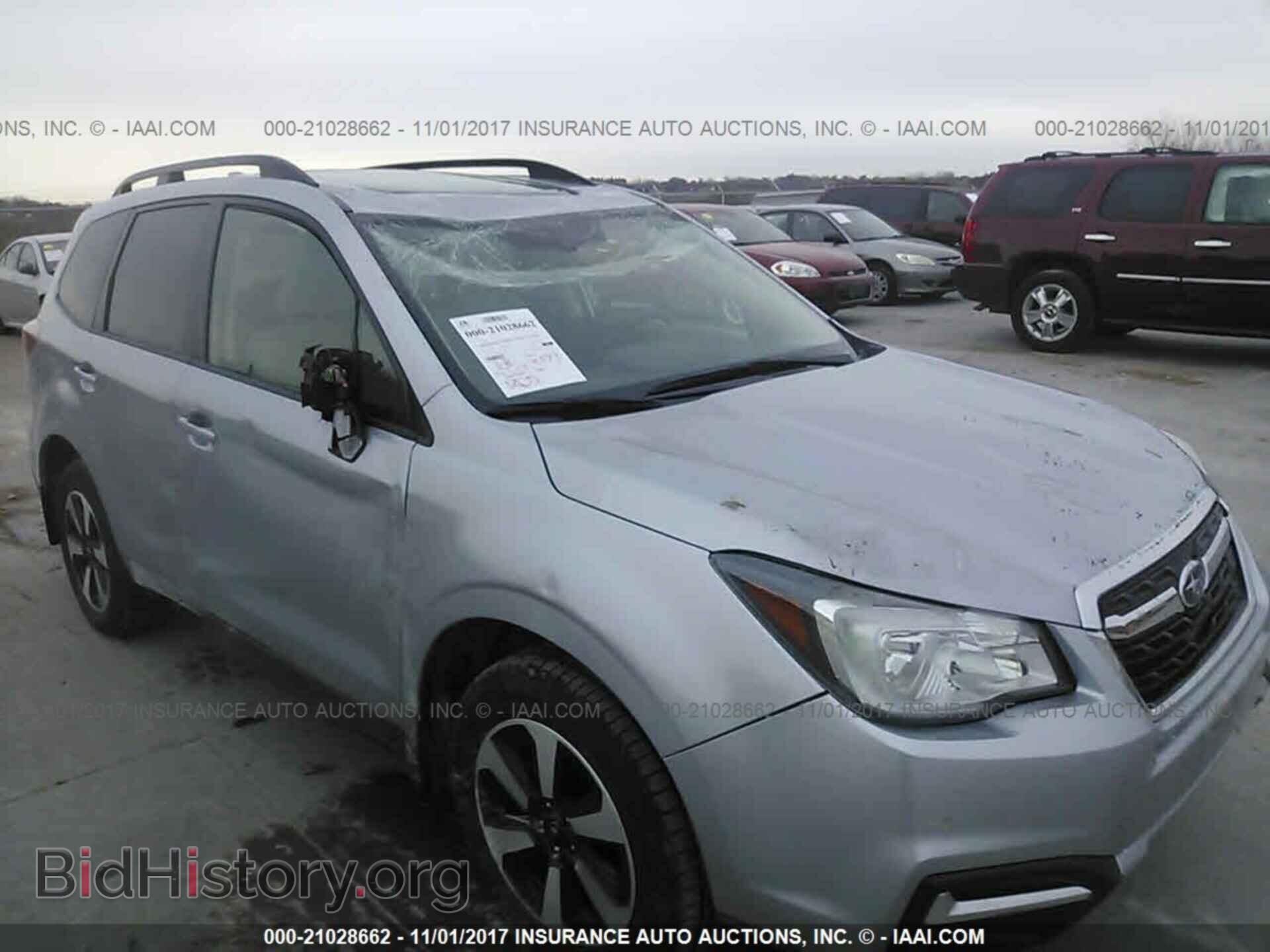 2017 Subaru Forester - VIN: JF2SJAEC5HH558844 - Photo 6