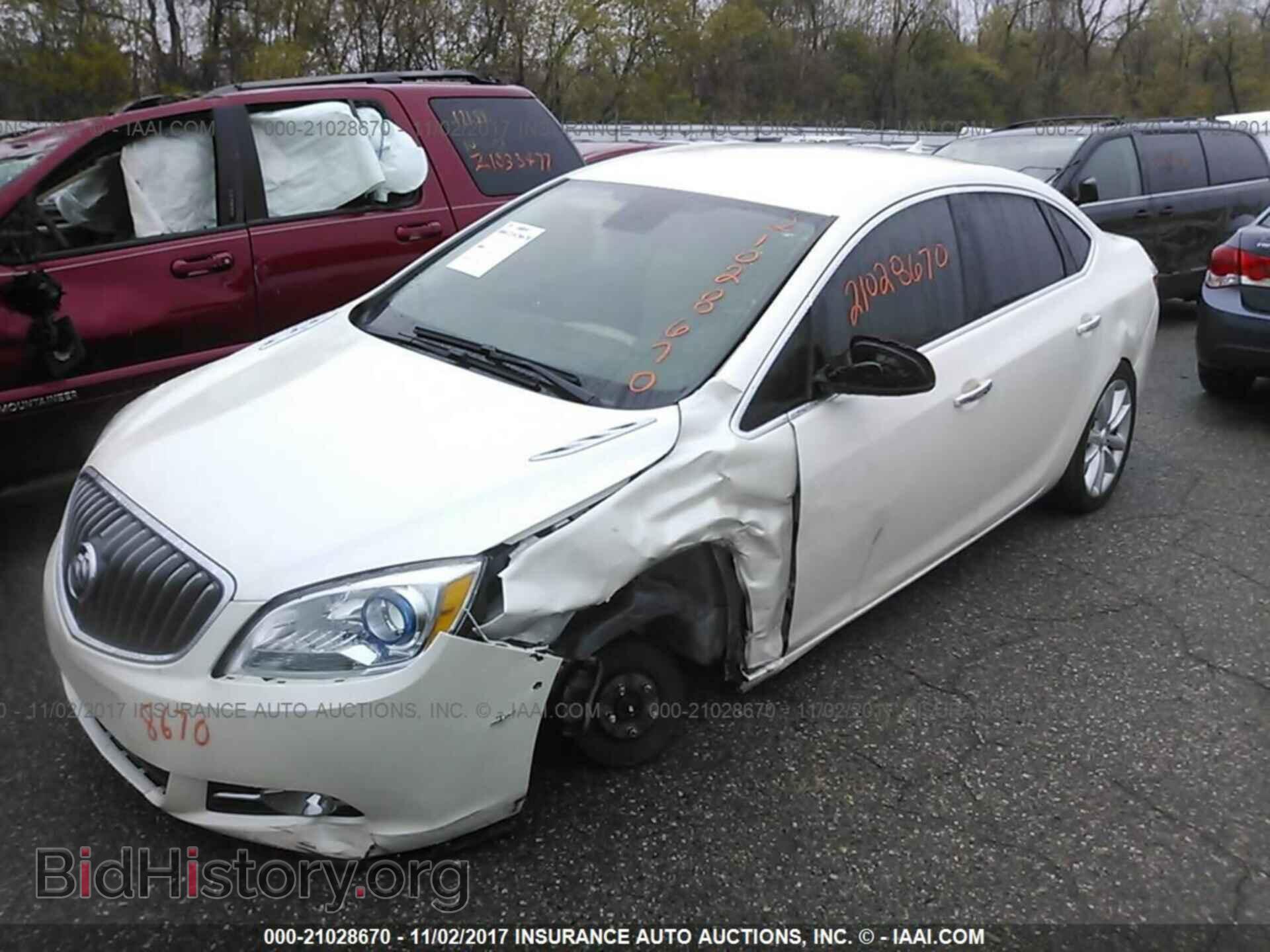 2014 Buick Verano - VIN: 1G4PP5SK4E4122958 - Фото 2