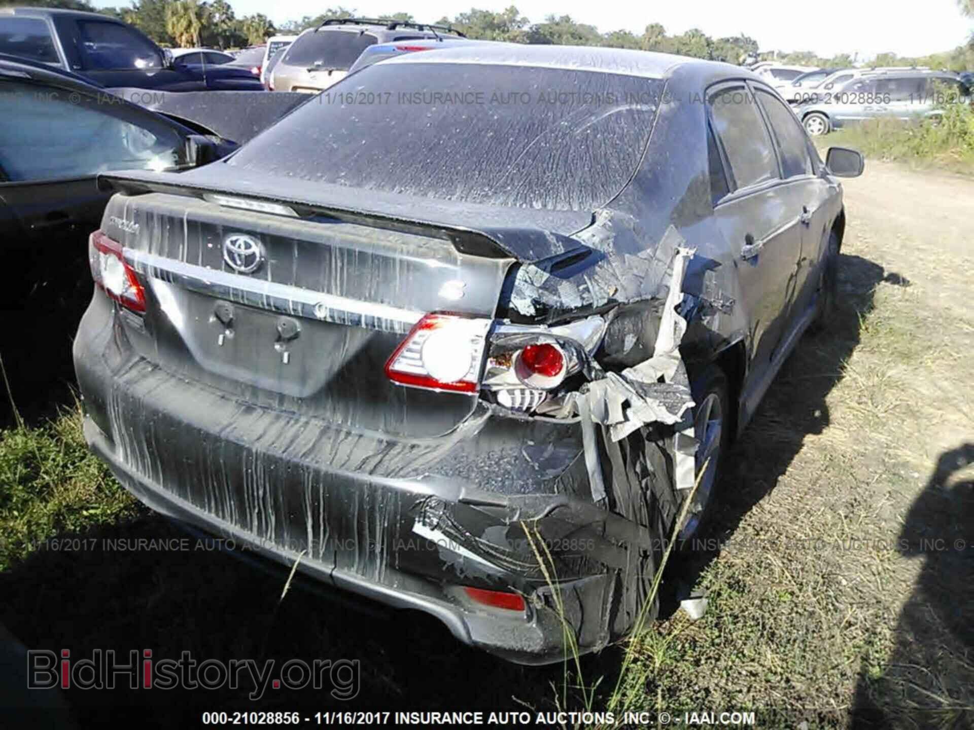 2013 Toyota Corolla - VIN: 5YFBU4EE2DP209664 - Photo 4