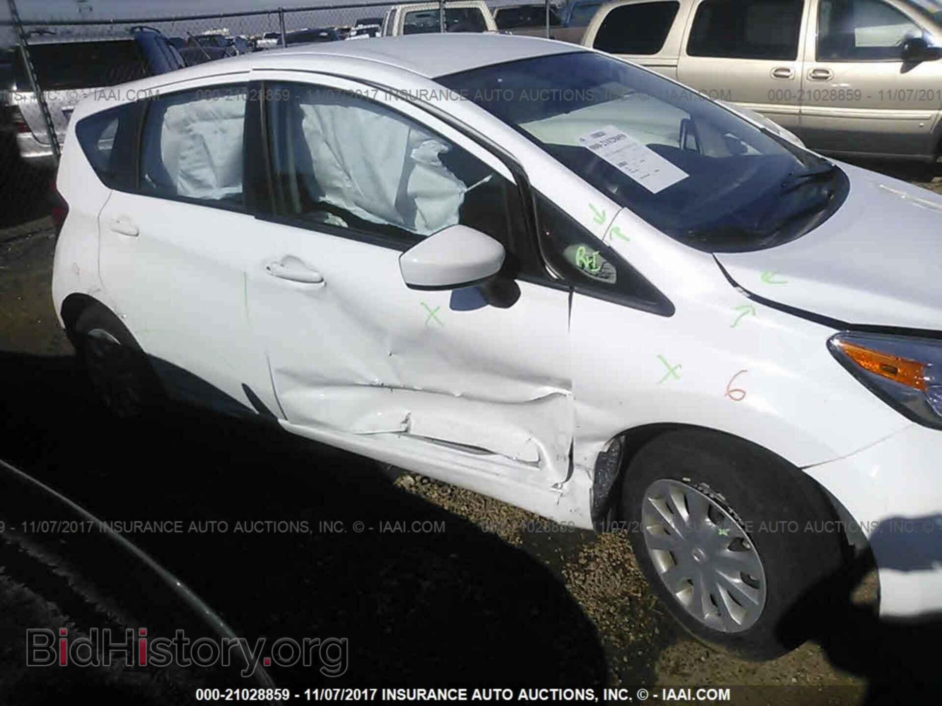 2015 Nissan Versa note - VIN: 3N1CE2CP1FL434798 - Фото 6