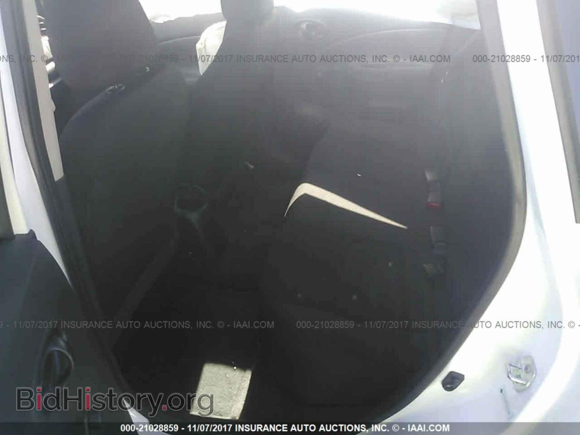 2015 Nissan Versa note - VIN: 3N1CE2CP1FL434798 - Фото 8