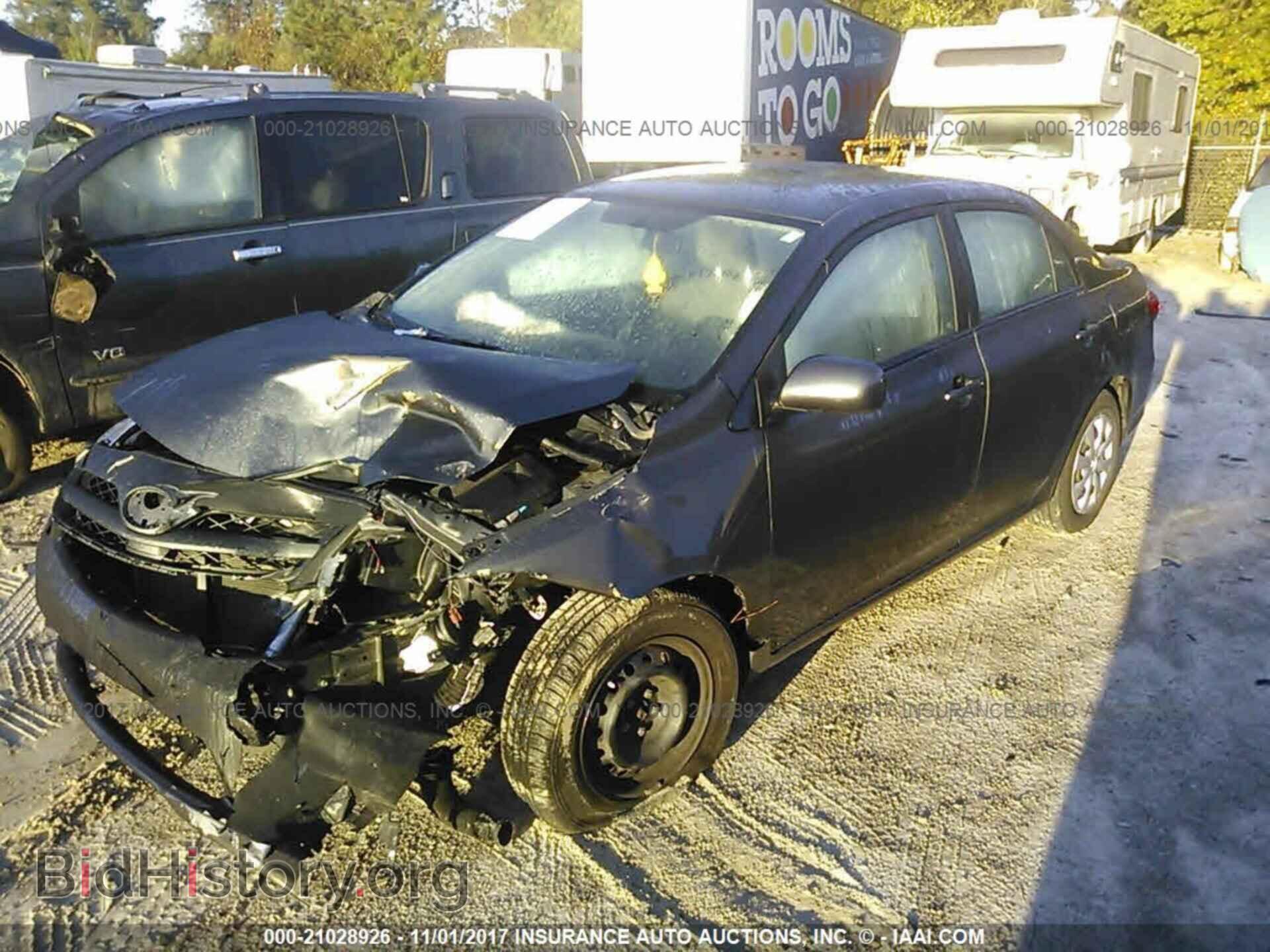 2011 Toyota Corolla - VIN: 2T1BU4EEXBC683455 - Фото 2