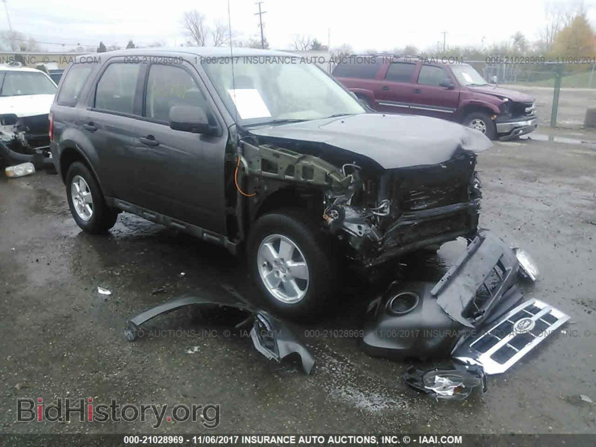 Photo 1FMCU0C79CKC40212 - Ford Escape 2012