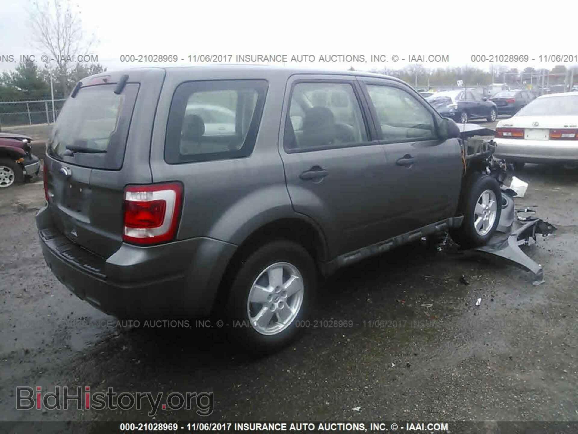 2012 Ford Escape - VIN: 1FMCU0C79CKC40212 - Photo 4