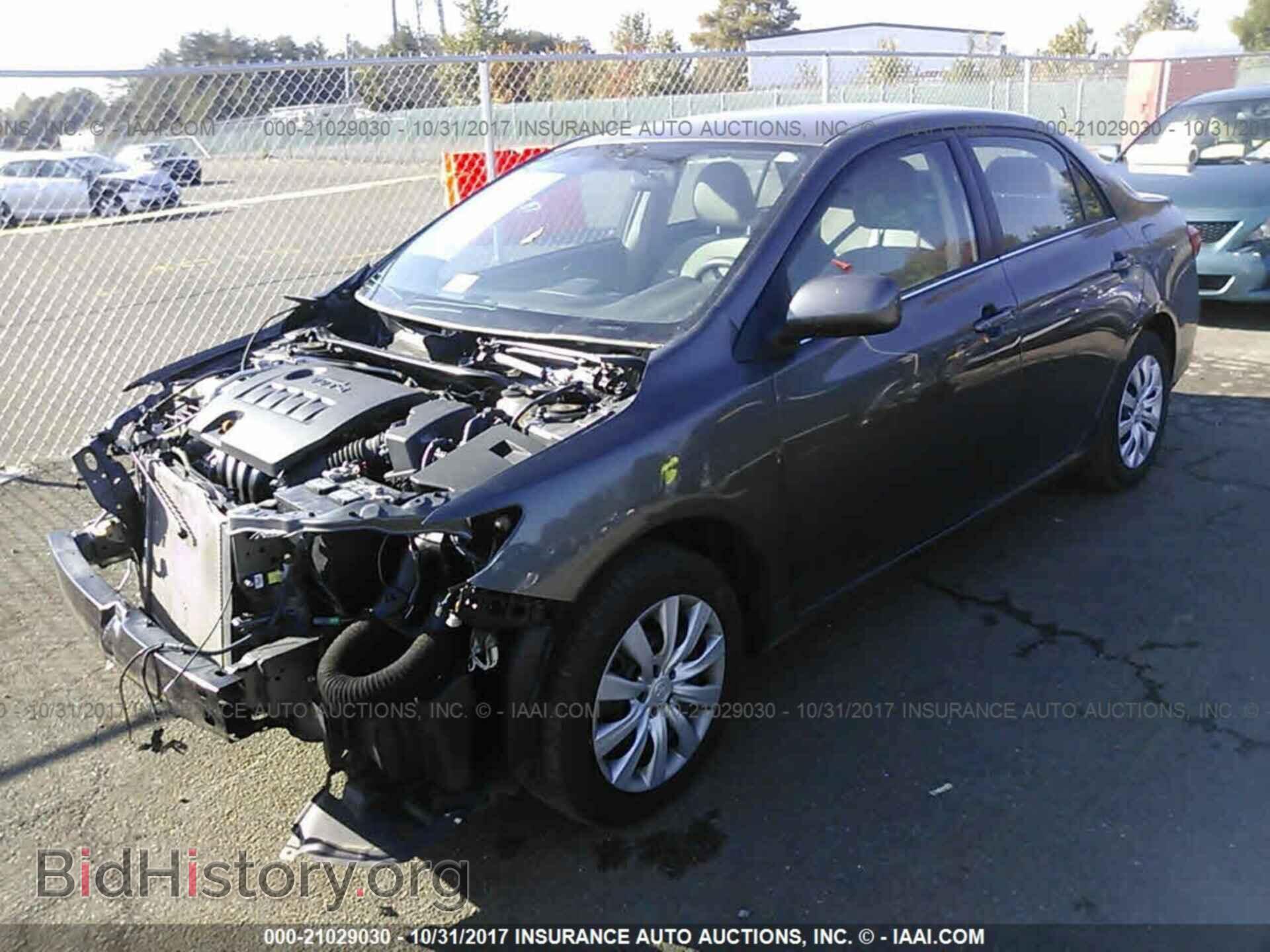 2013 Toyota Corolla - VIN: 2T1BU4EE3DC098462 - Фото 2
