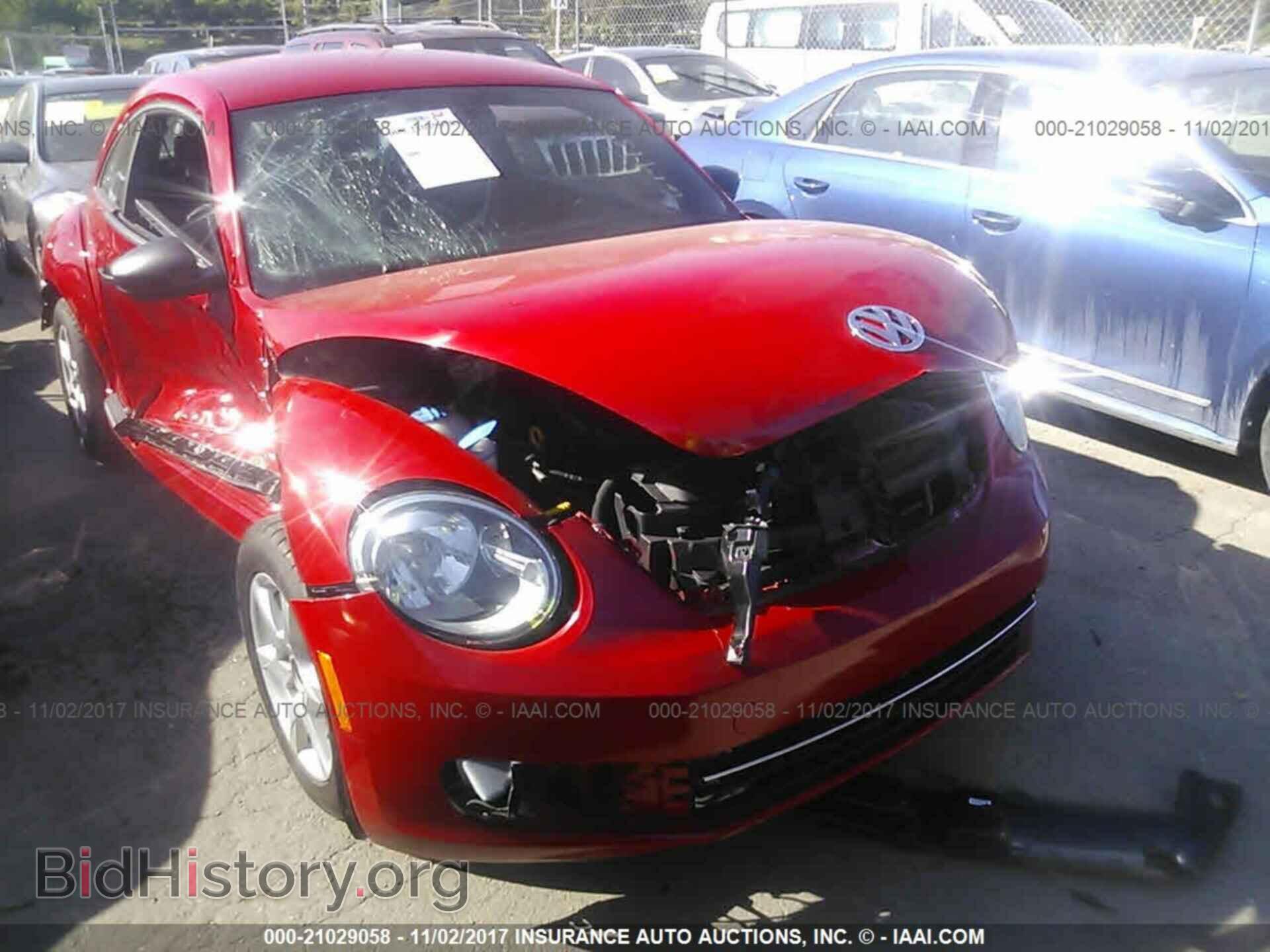 Photo 3VWF17AT6HM619152 - Volkswagen Beetle 2017