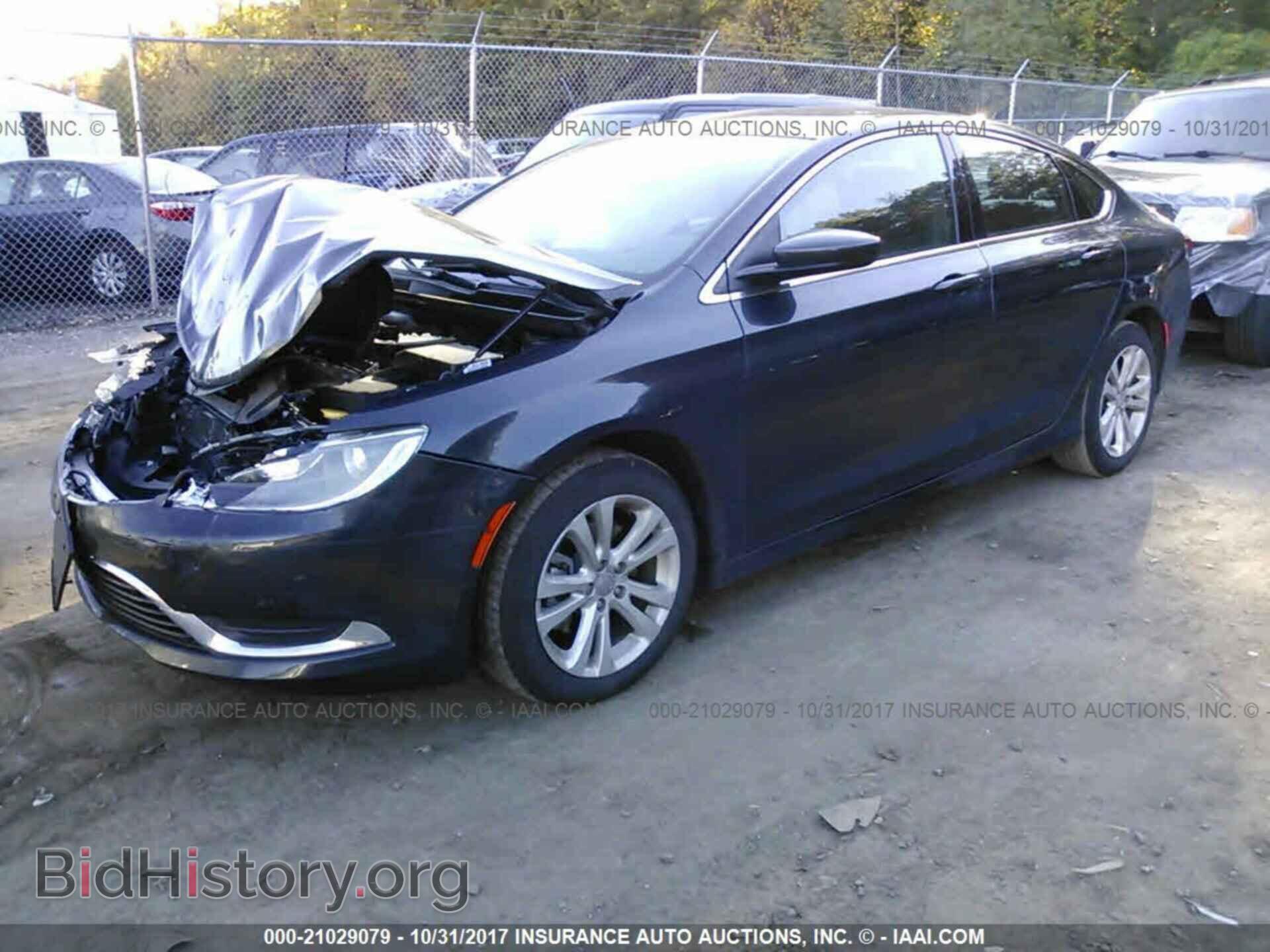 2016 Chrysler 200 - VIN: 1C3CCCABXGN189702 - Photo 2