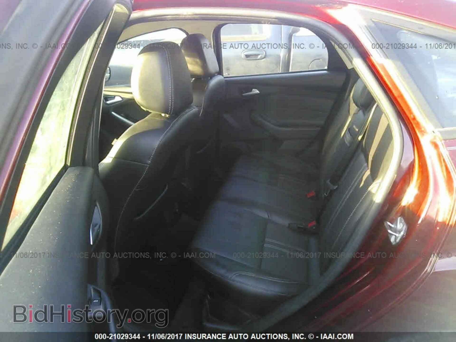 2014 Ford Focus - VIN: 1FADP3F21EL457984 - Photo 8