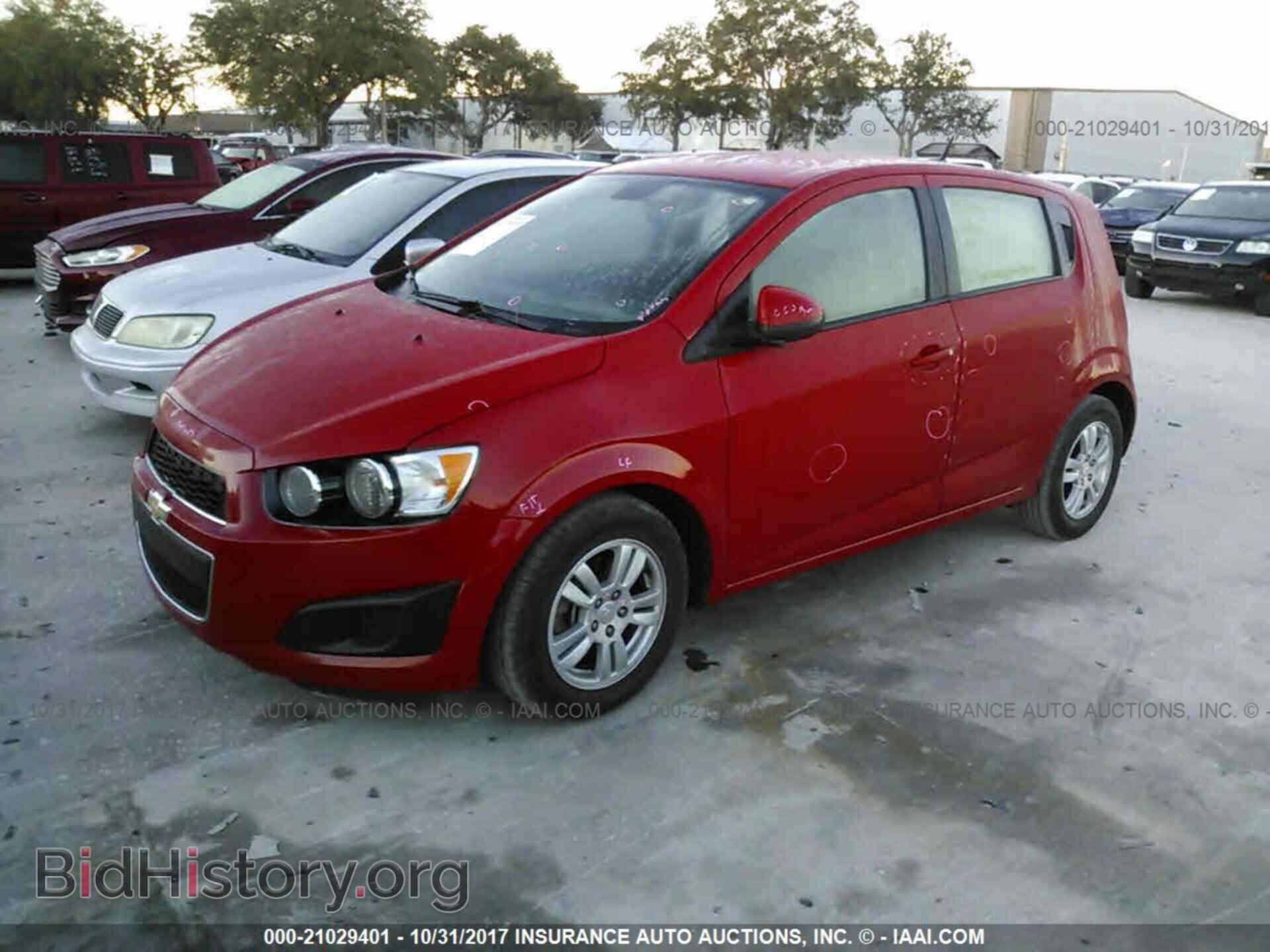 2012 Chevrolet Sonic - VIN: 1G1JA6SH1C4192302 - Фото 2