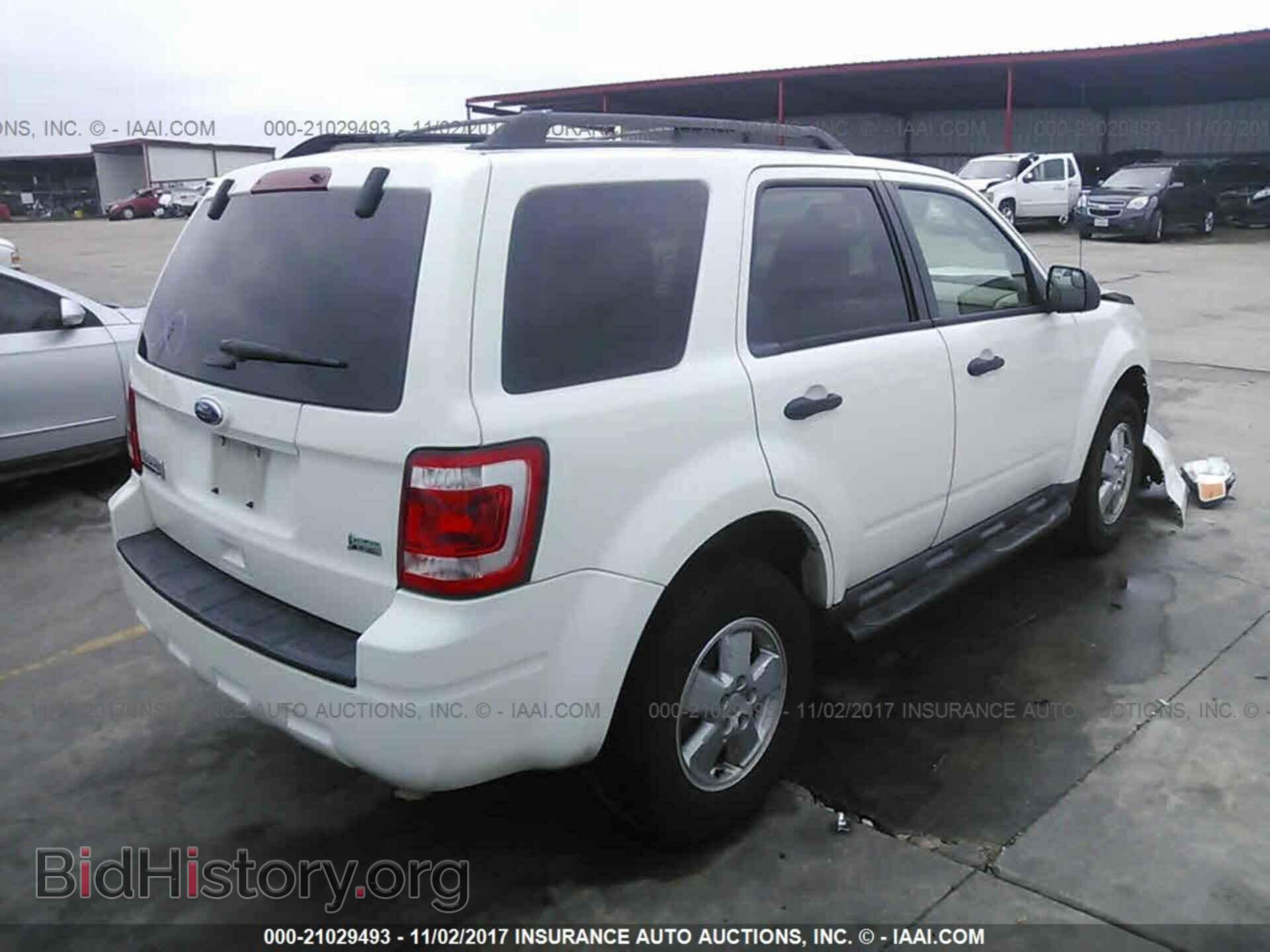 2012 Ford Escape - VIN: 1FMCU0DG7CKC81517 - Photo 4