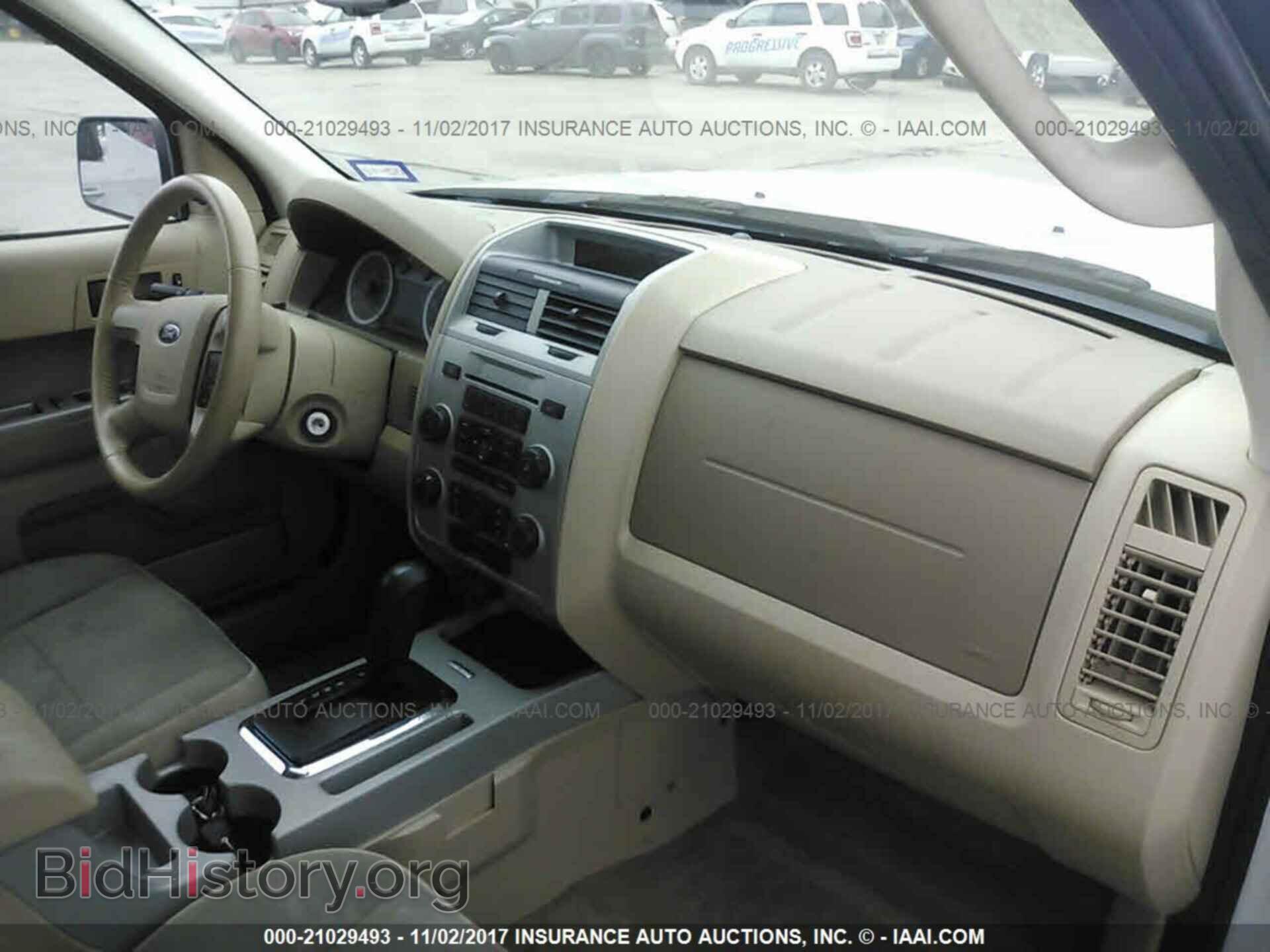 2012 Ford Escape - VIN: 1FMCU0DG7CKC81517 - Photo 5
