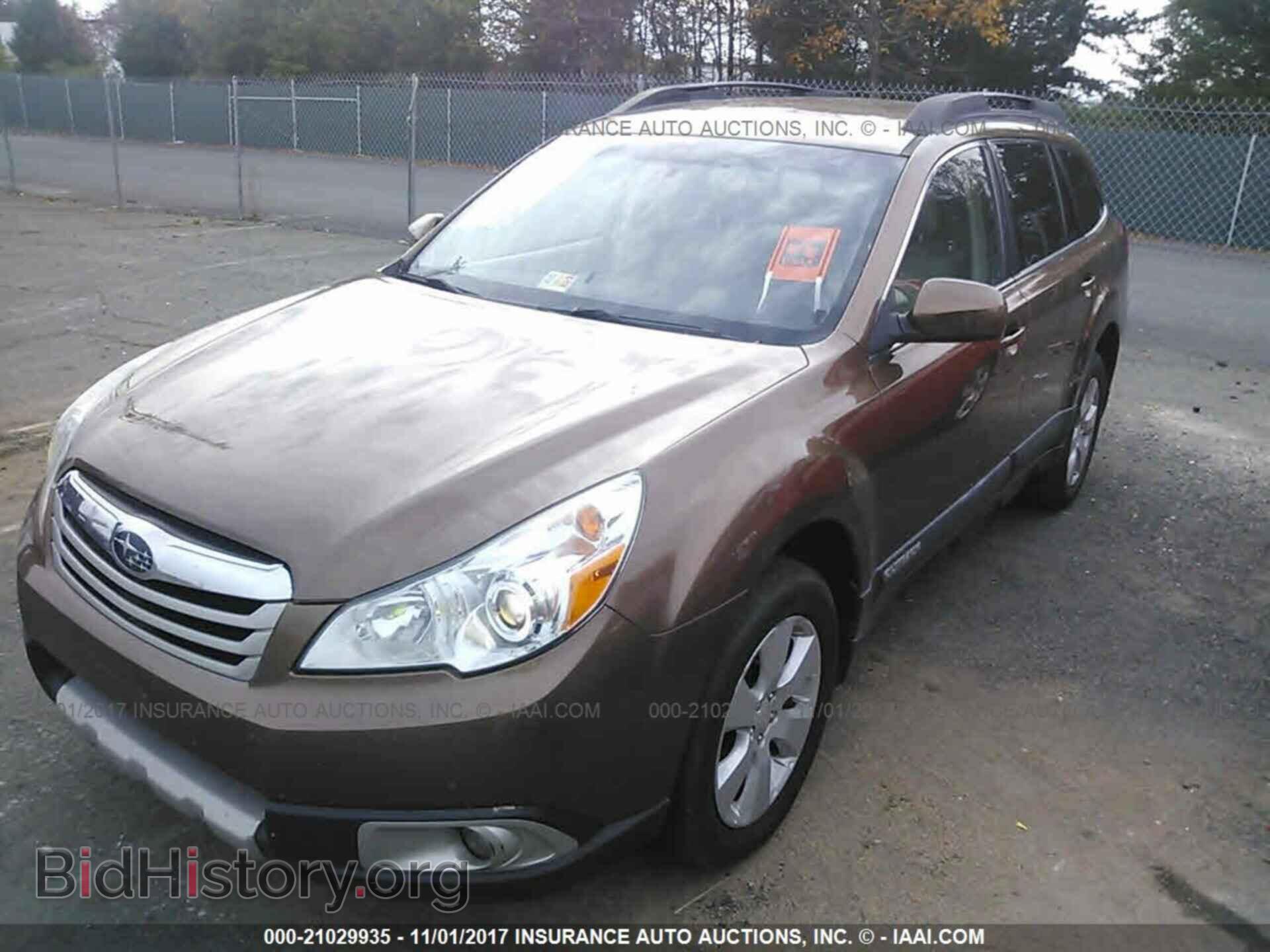 2012 Subaru Outback - VIN: 4S4BRBCC2C3295357 - Photo 2