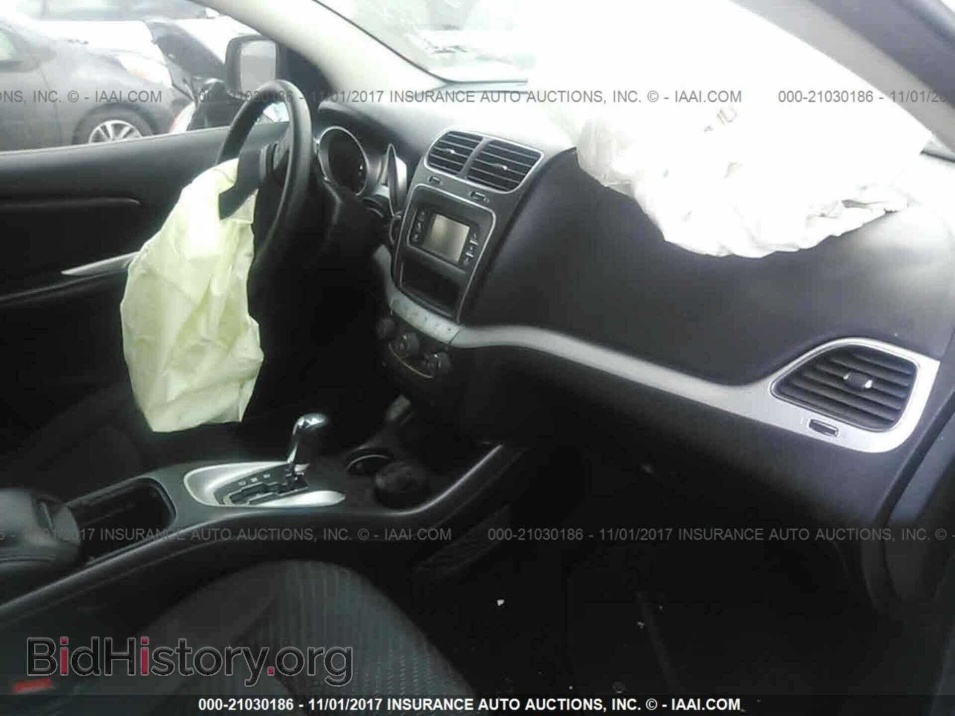 2015 Dodge Journey - VIN: 3C4PDCBG0FT614203 - Photo 5